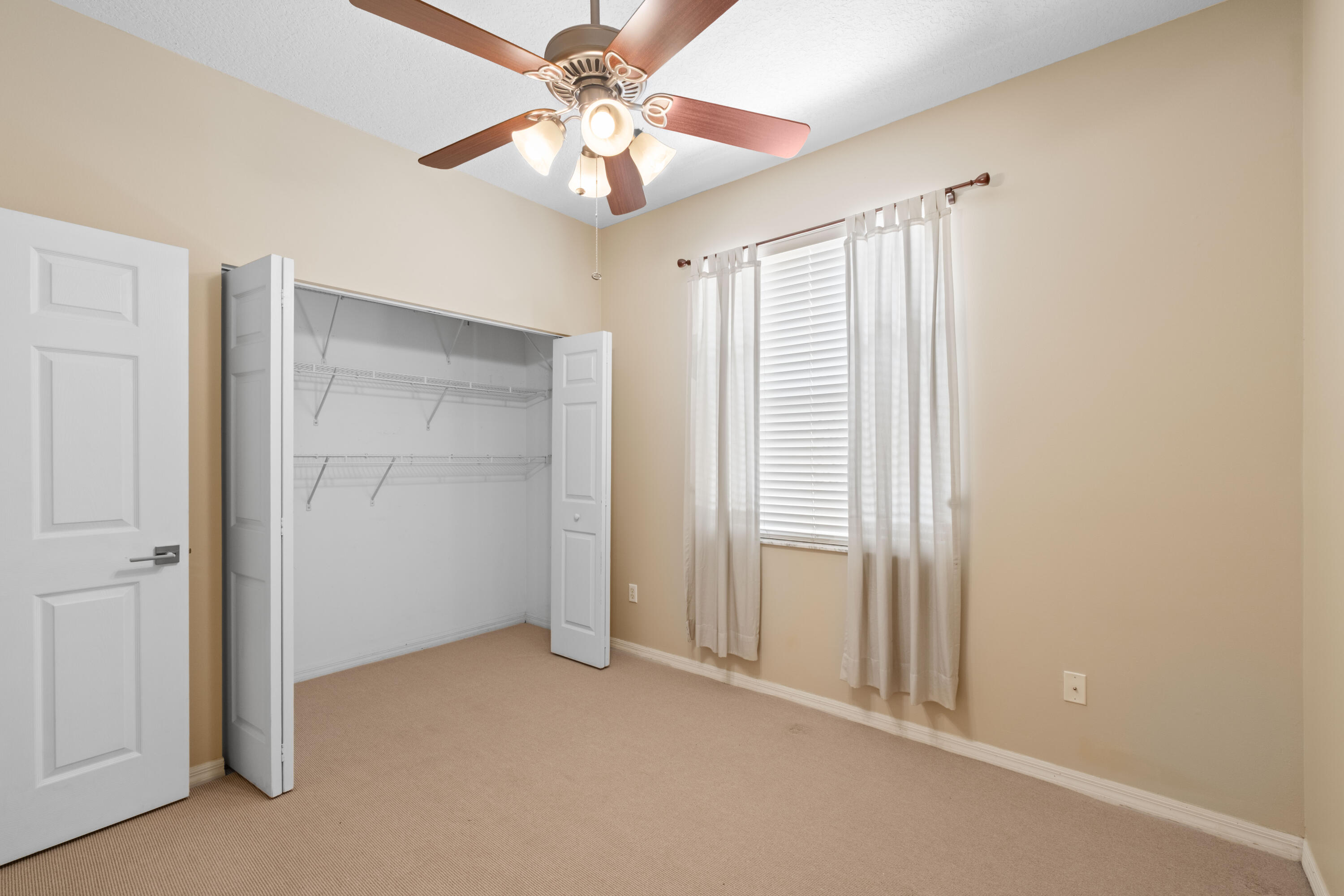 ANDROS ISLE PAR F - Residential