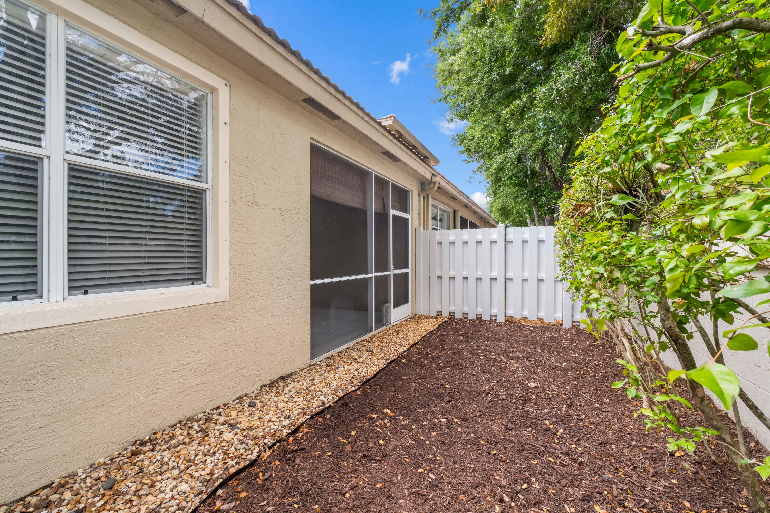 ANDROS ISLE PAR F - Residential