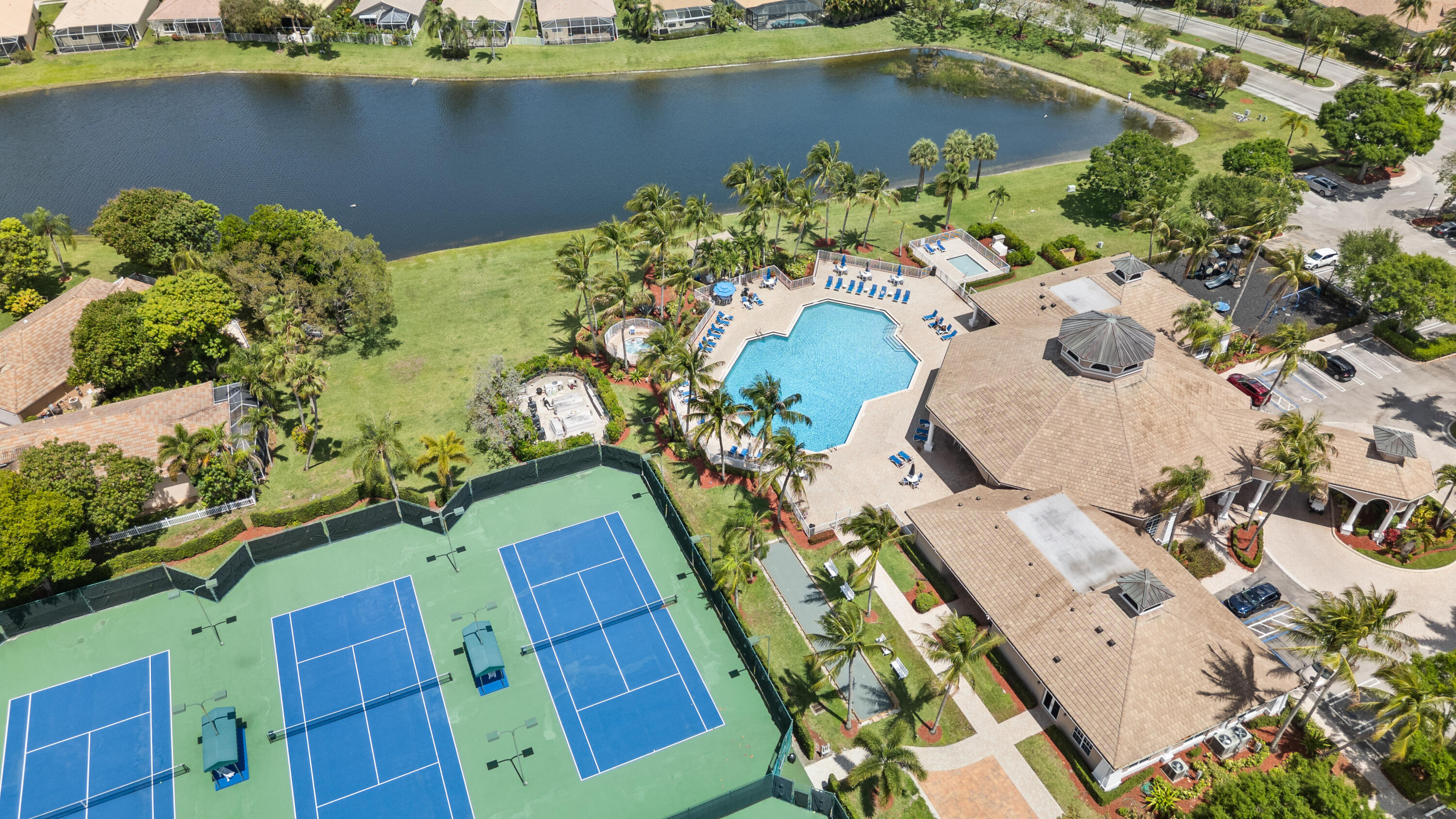 ANDROS ISLE PAR F - Residential