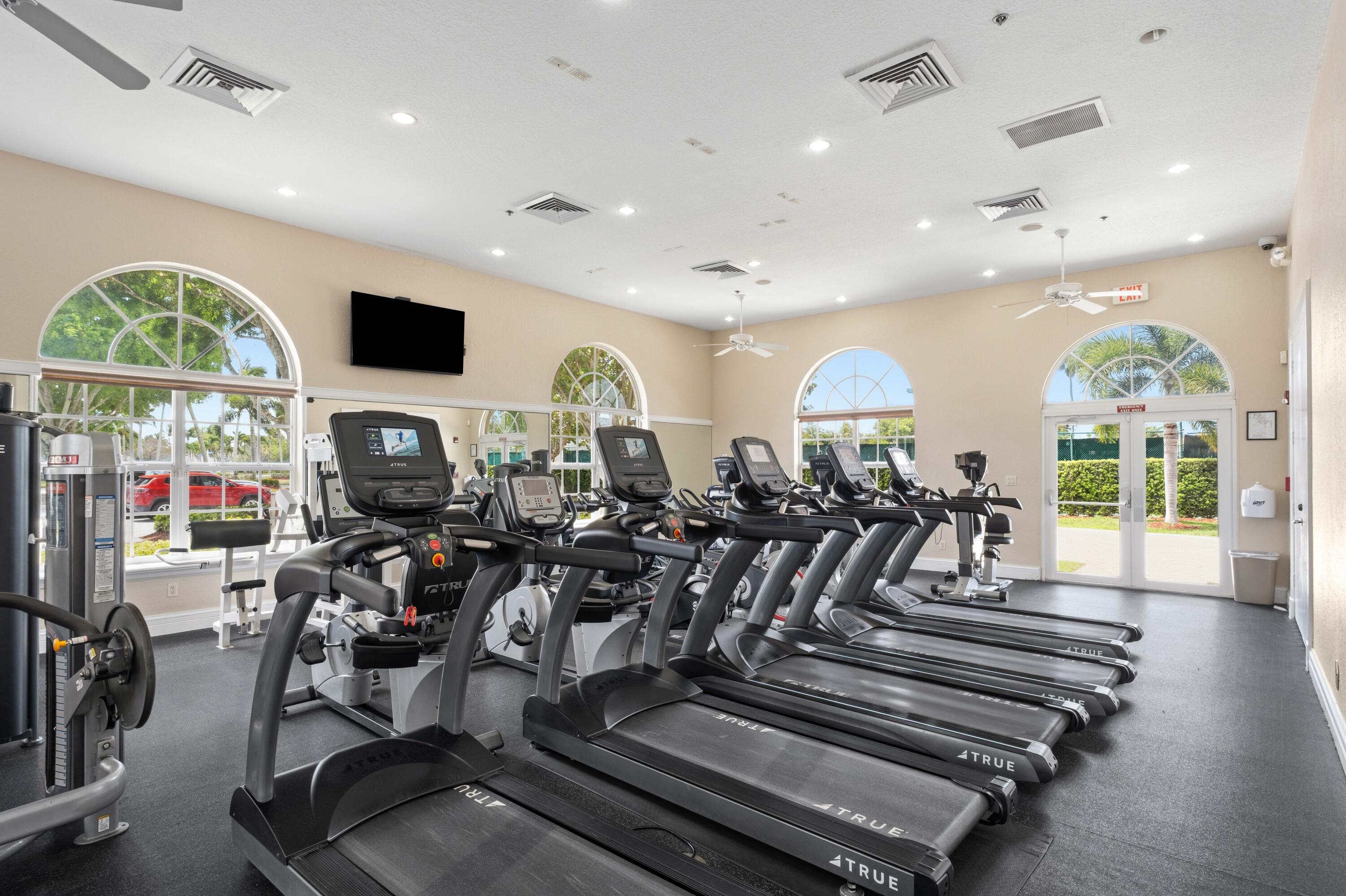 ANDROS ISLE PAR F - Residential