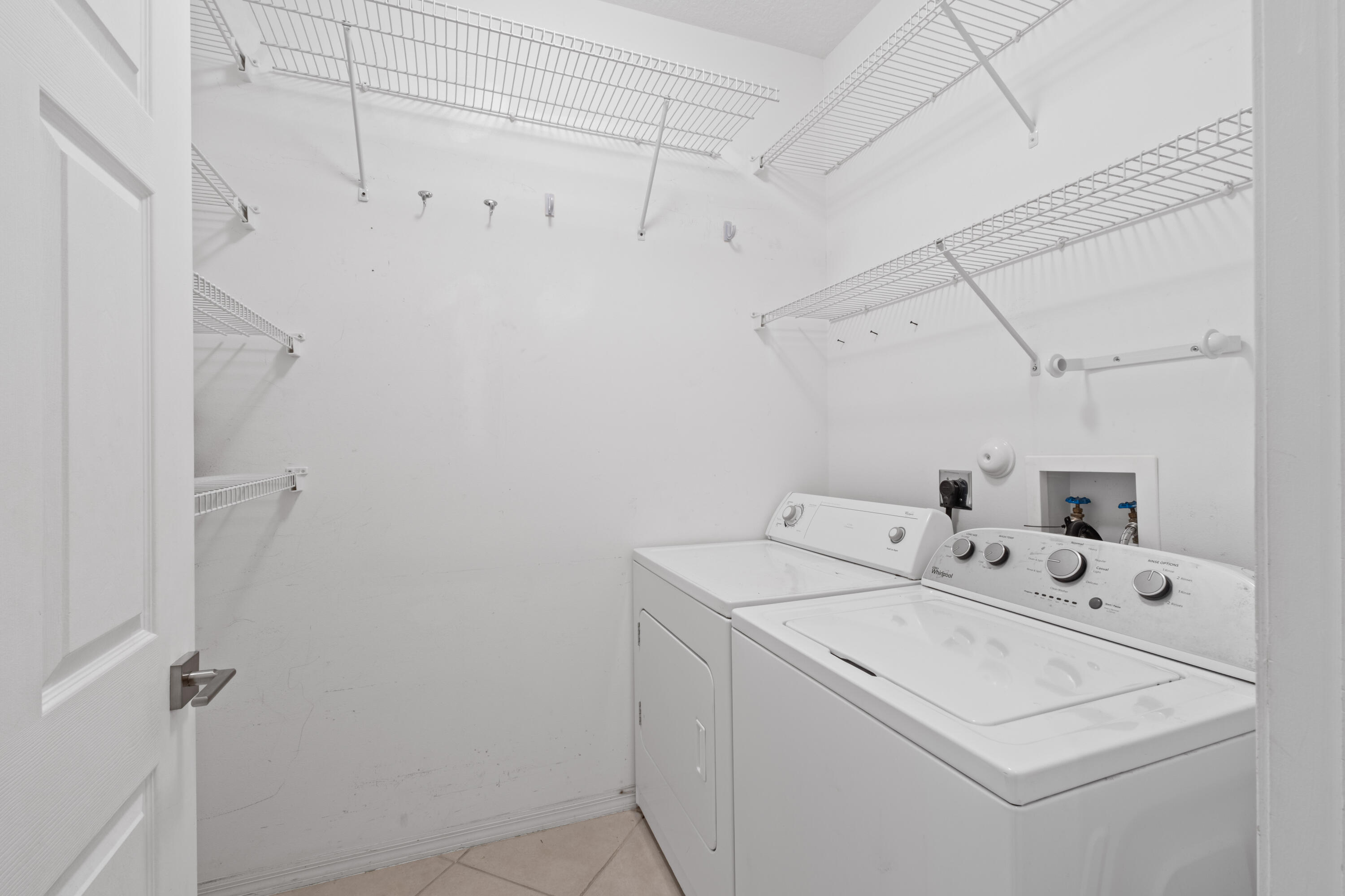 ANDROS ISLE PAR F - Residential