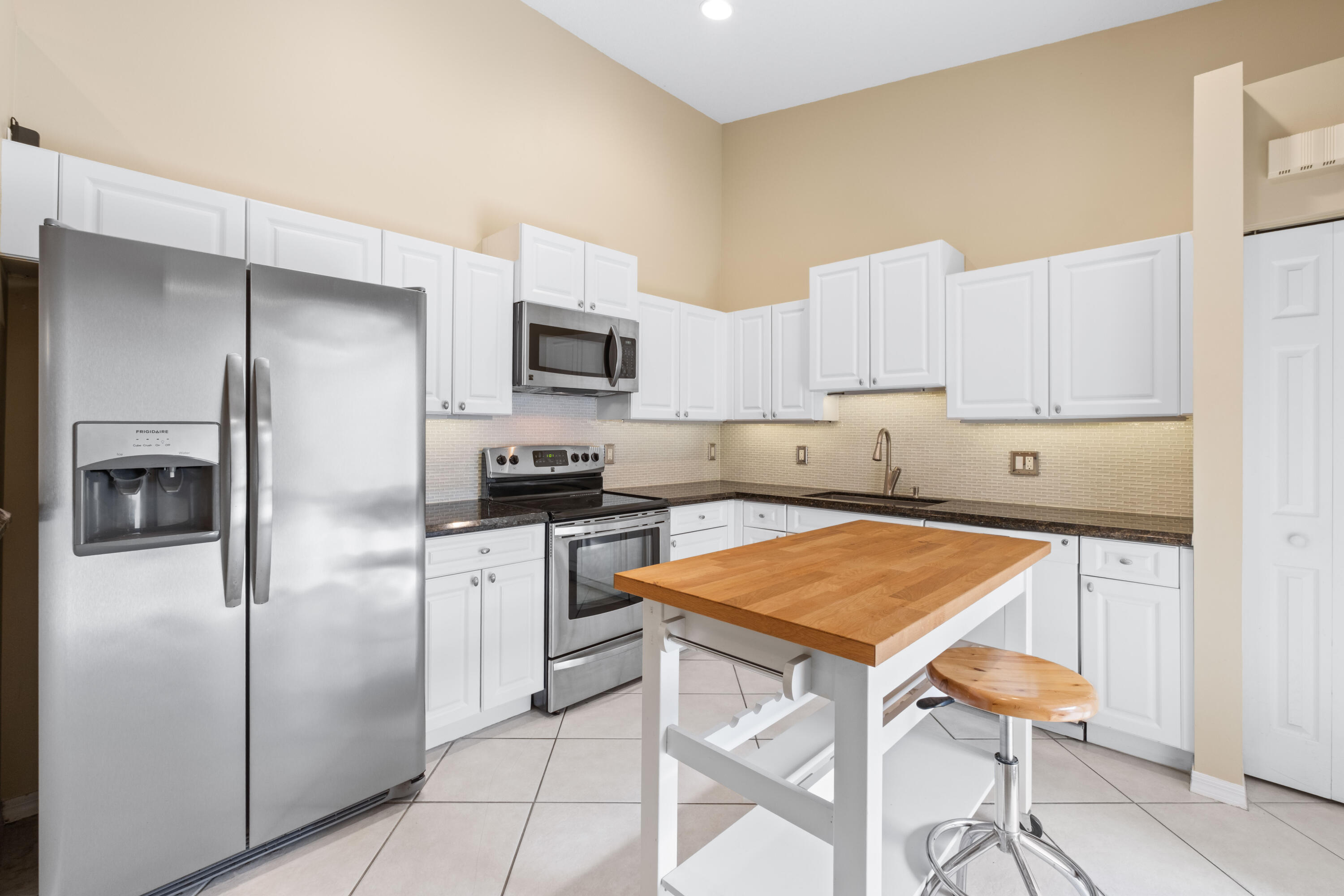 ANDROS ISLE PAR F - Residential