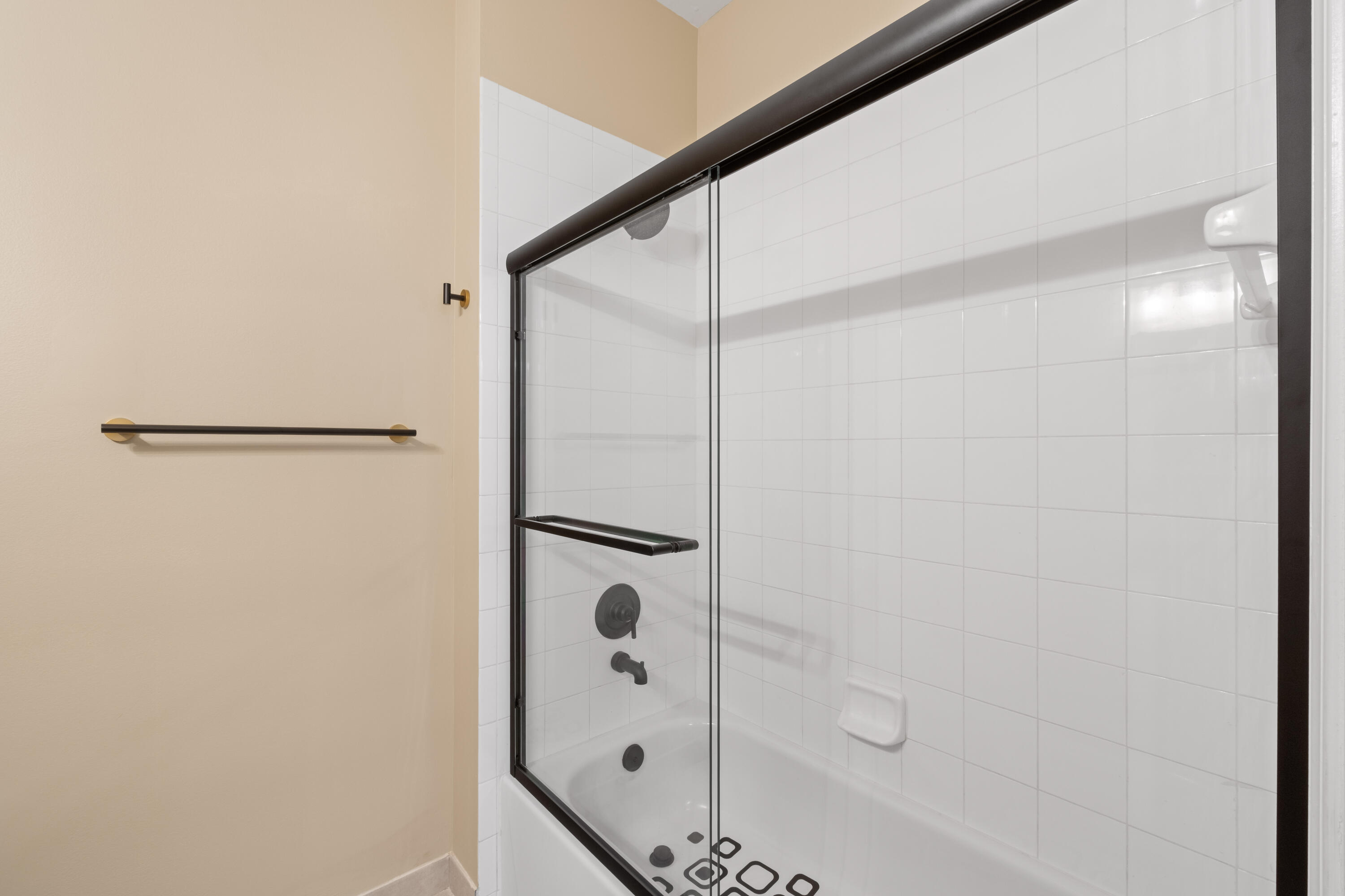 ANDROS ISLE PAR F - Residential