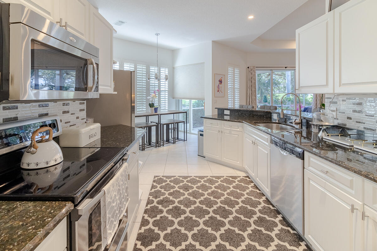 MARTIN DOWNS PLAT NO 20 (AKA MONARCH COUNTRY CLUB) - Residential