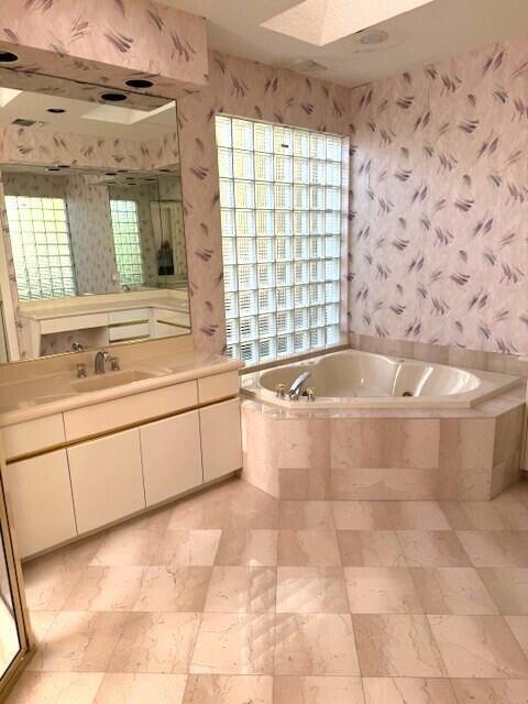 CLUBSIDE AT WOODFIELD COU - Residential