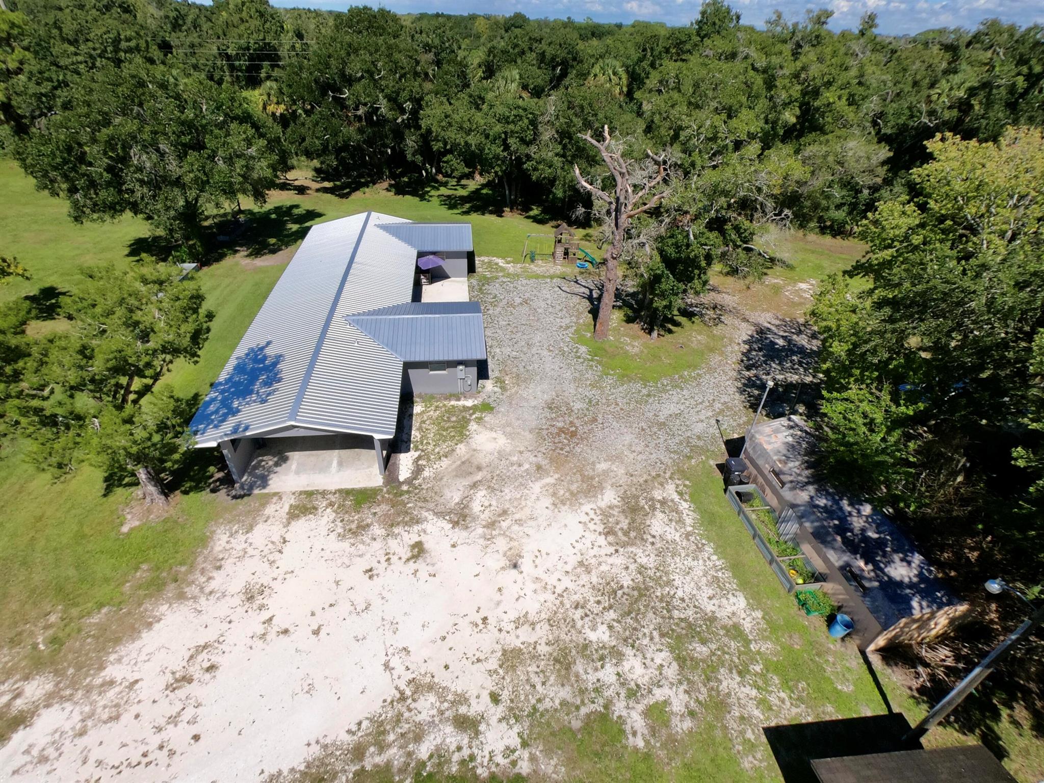 LAZY SEVEN RANCH ACRES - Residential