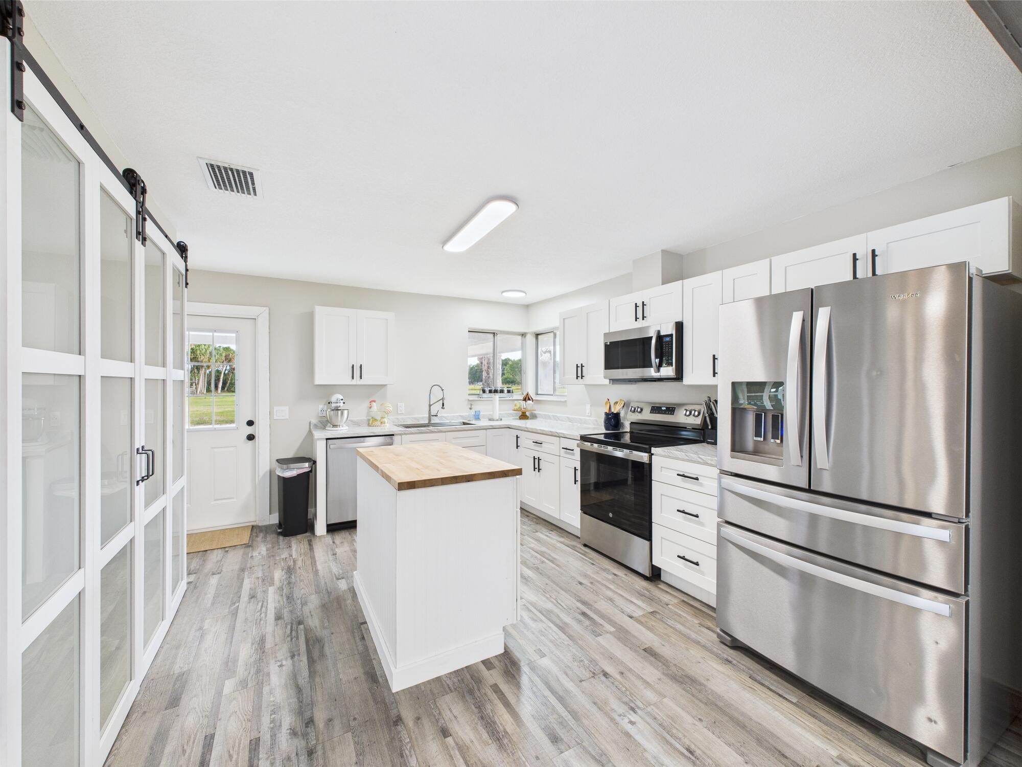 LAZY SEVEN RANCH ACRES - Residential