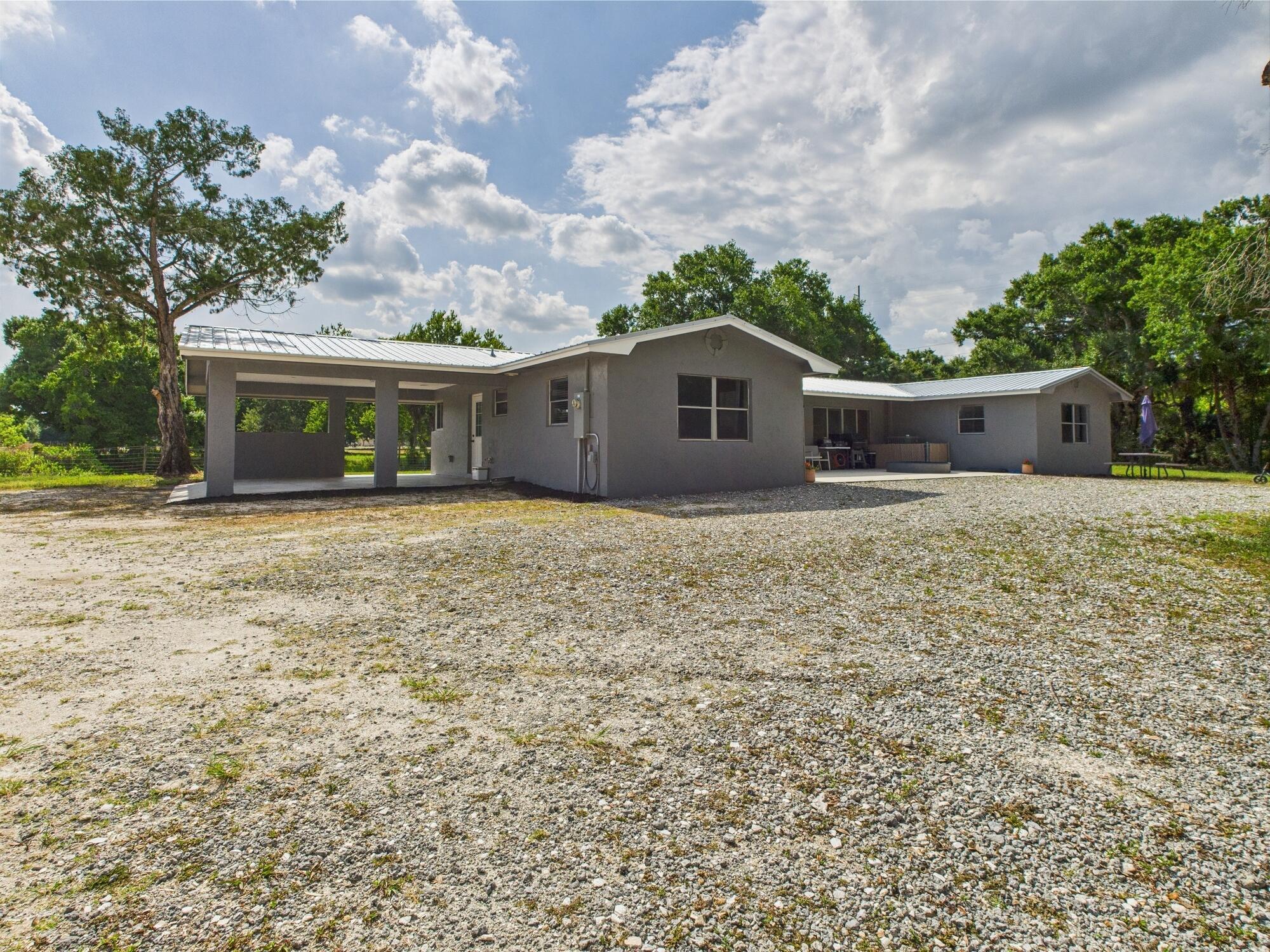 LAZY SEVEN RANCH ACRES - Residential