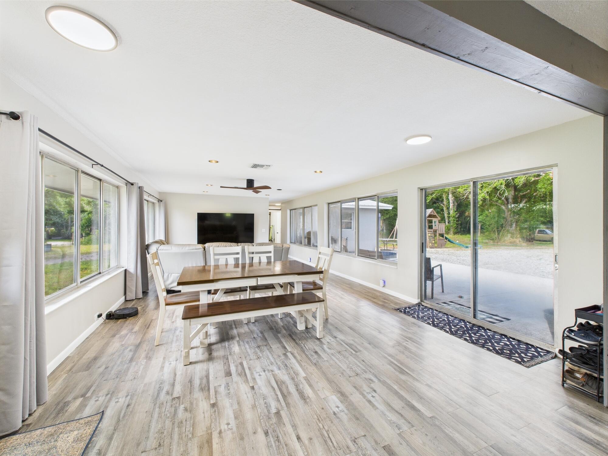 LAZY SEVEN RANCH ACRES - Residential