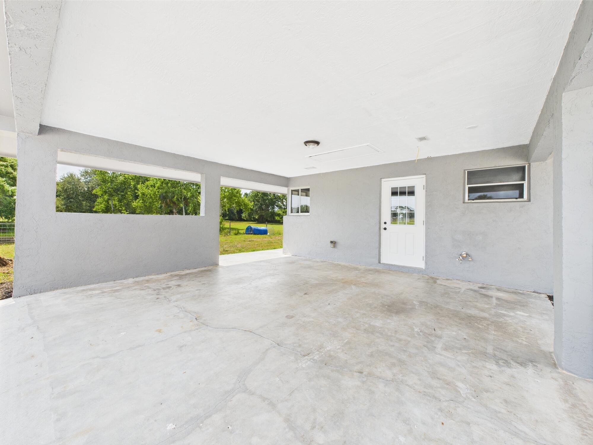 LAZY SEVEN RANCH ACRES - Residential