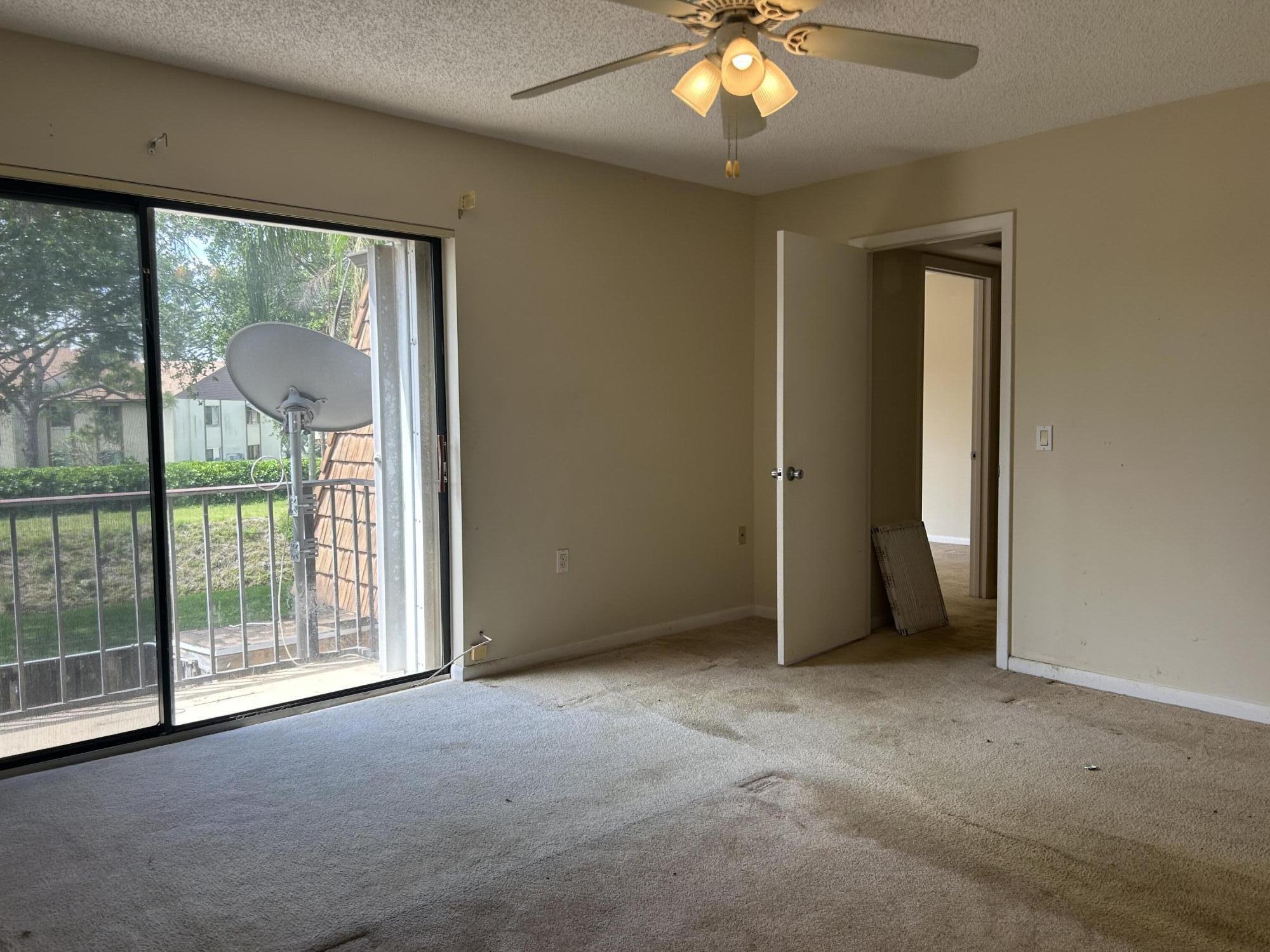 SHERWOOD LAKES - Residential