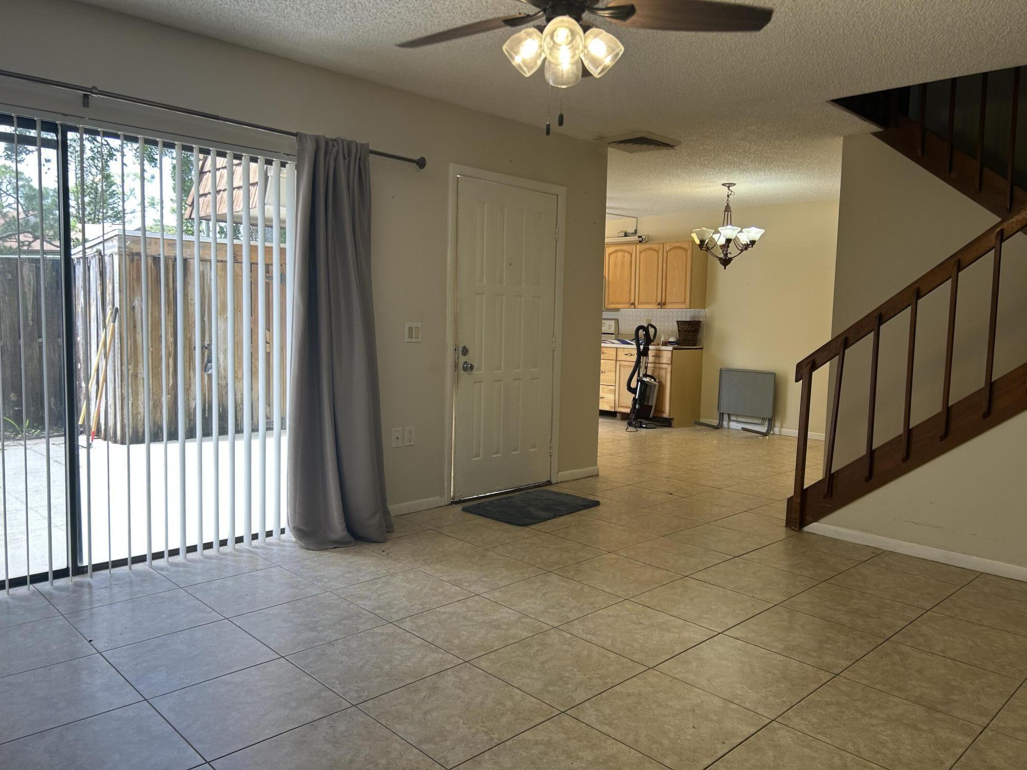 SHERWOOD LAKES - Residential