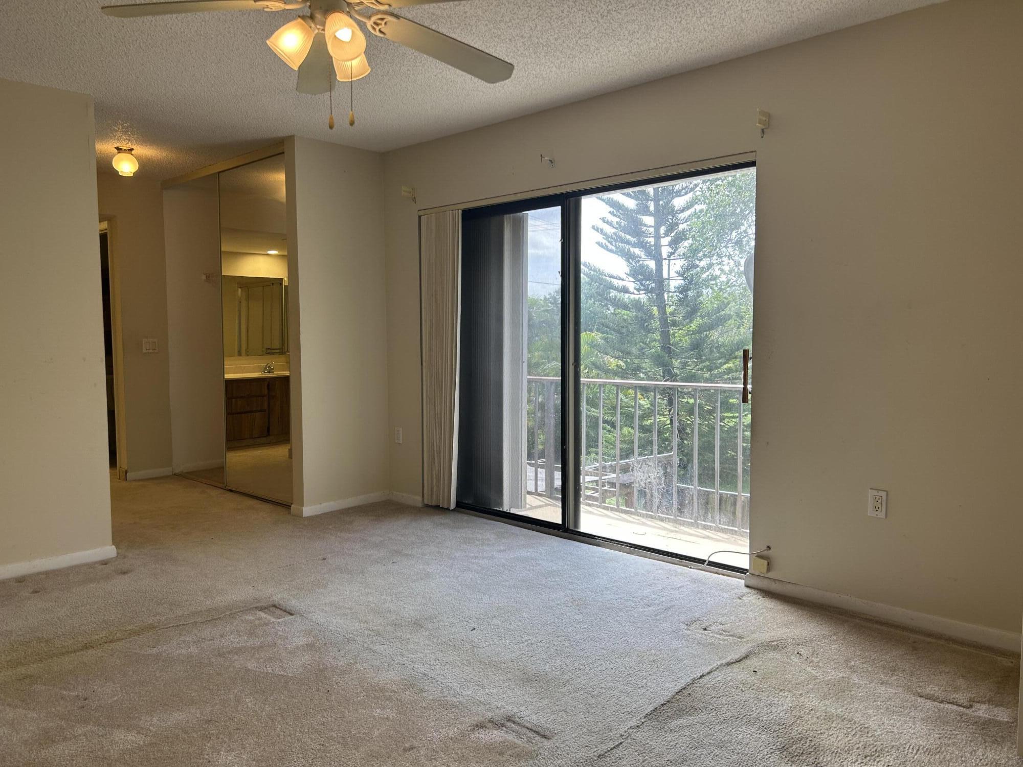 SHERWOOD LAKES - Residential