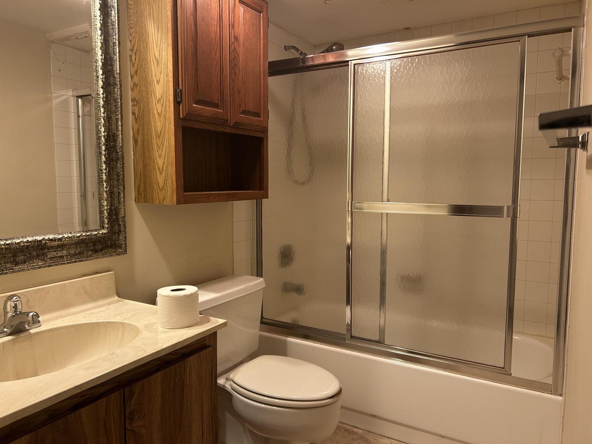 SHERWOOD LAKES - Residential