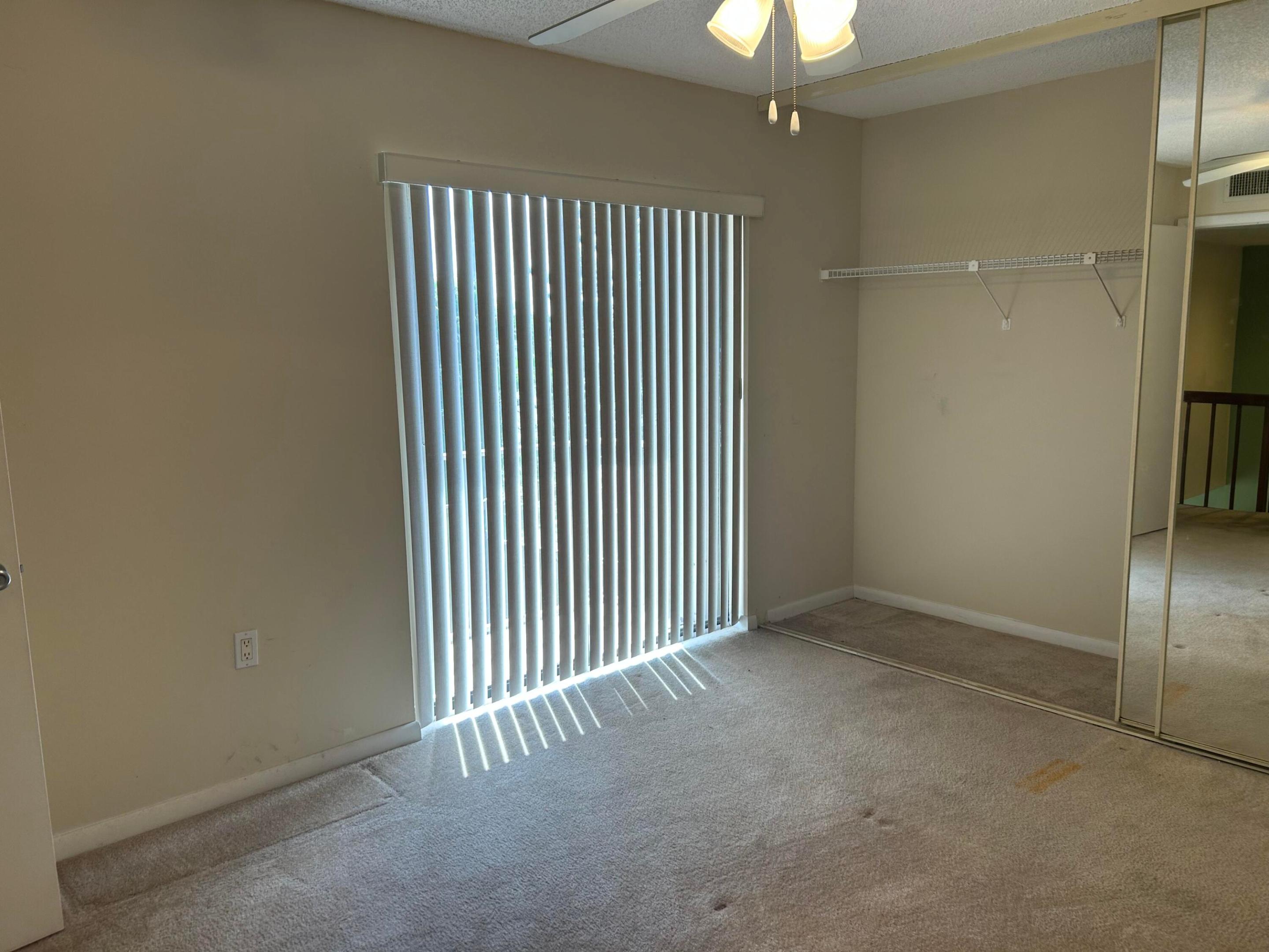 SHERWOOD LAKES - Residential