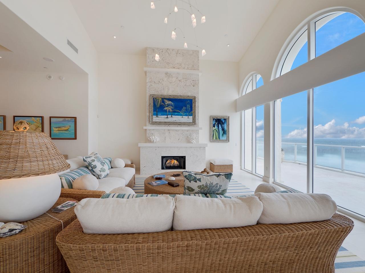 BELLARIA CONDO - Residential