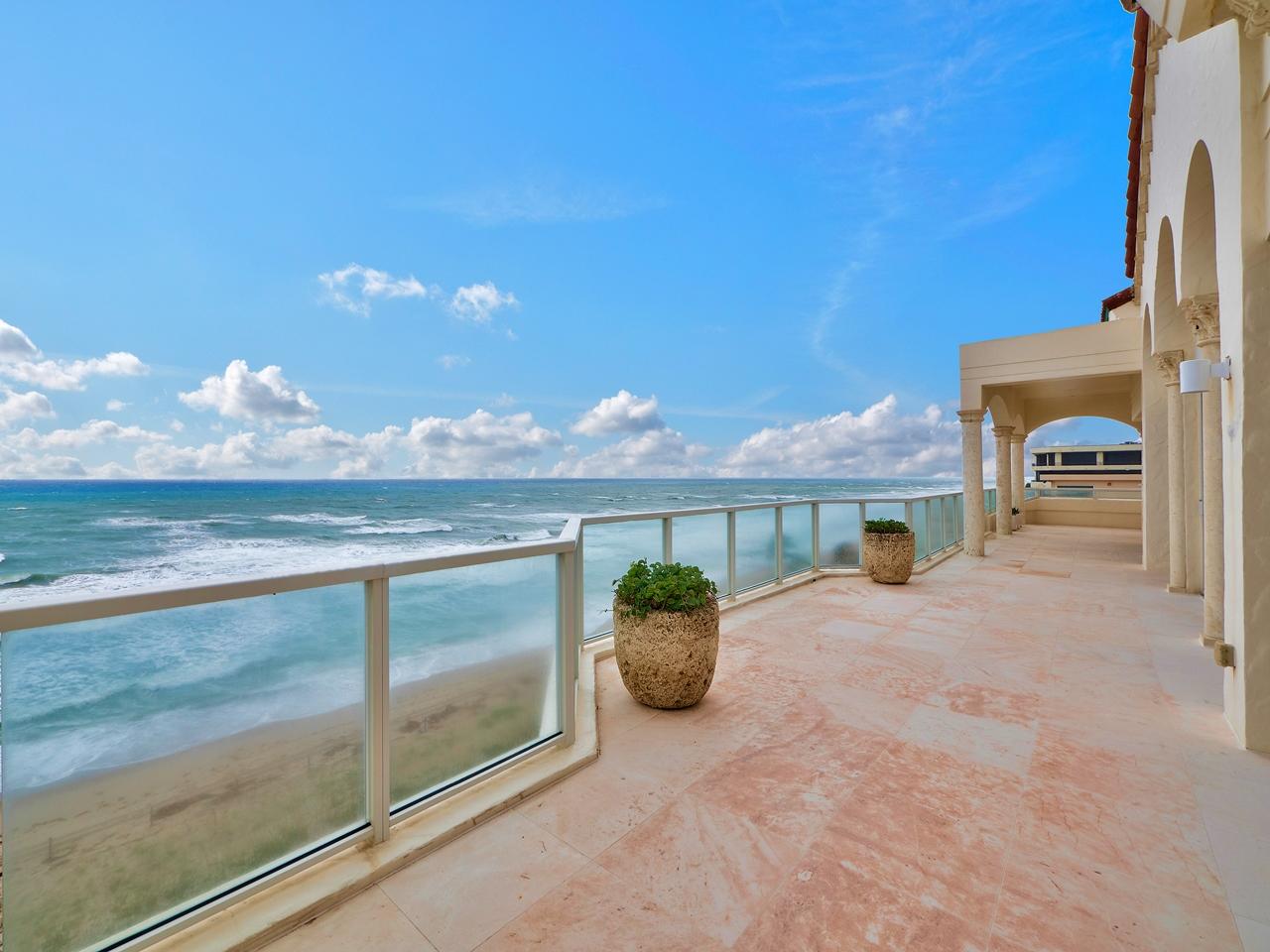 BELLARIA CONDO - Residential