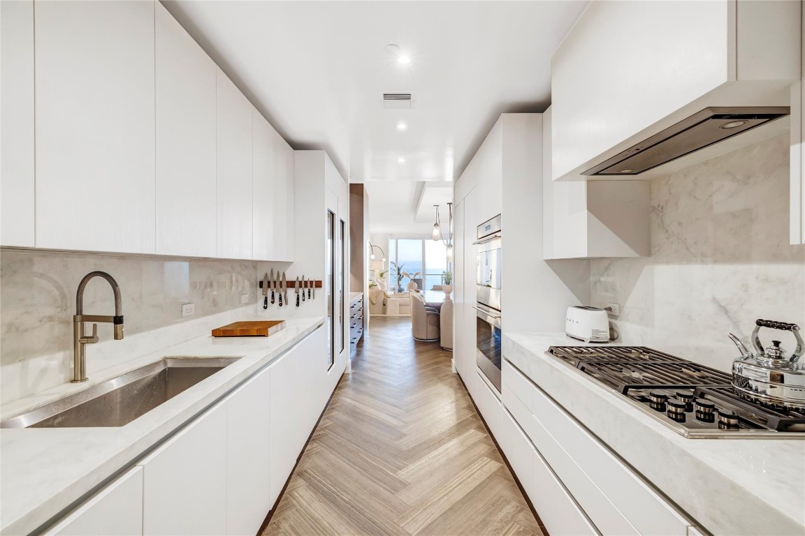 AUBERGE BEACH RESIDENCES - Residential