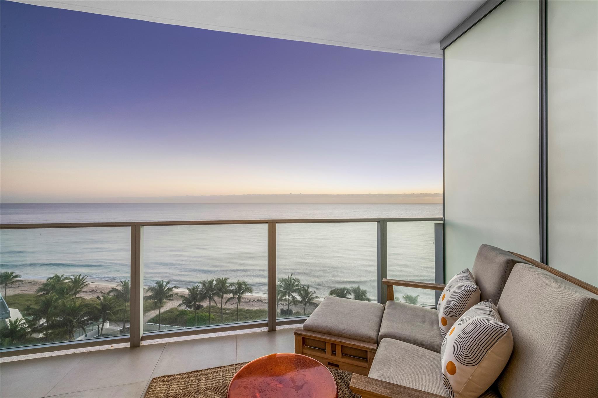 AUBERGE BEACH RESIDENCES - Residential