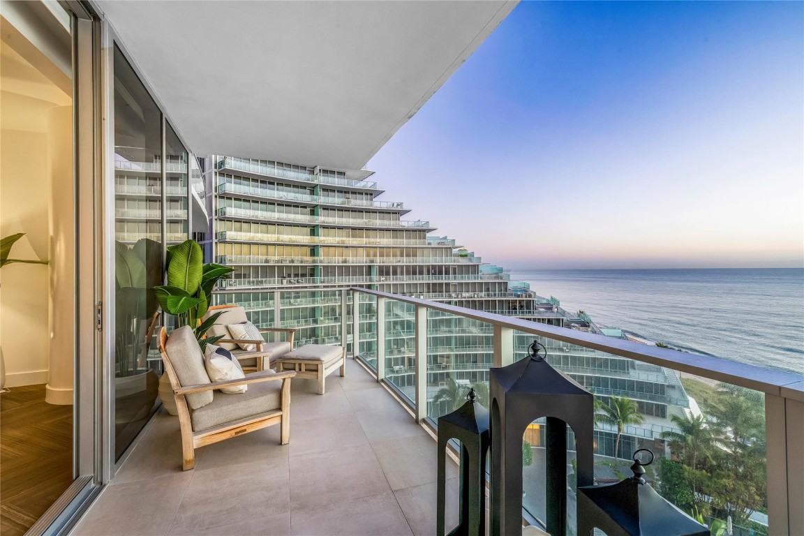 AUBERGE BEACH RESIDENCES - Residential