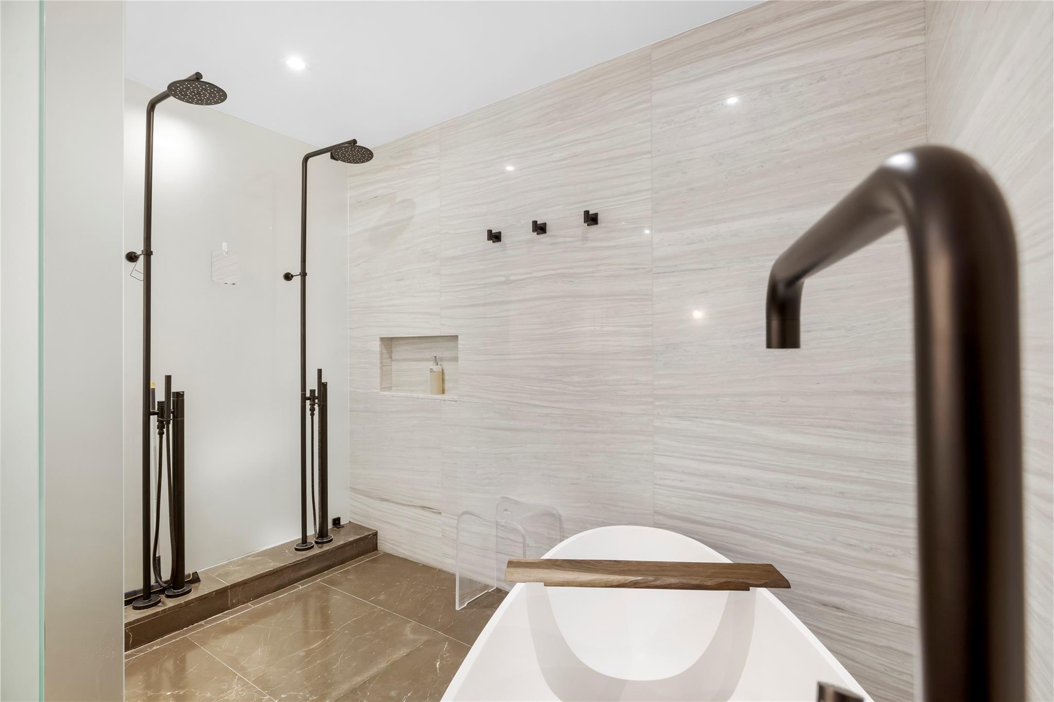 AUBERGE BEACH RESIDENCES - Residential