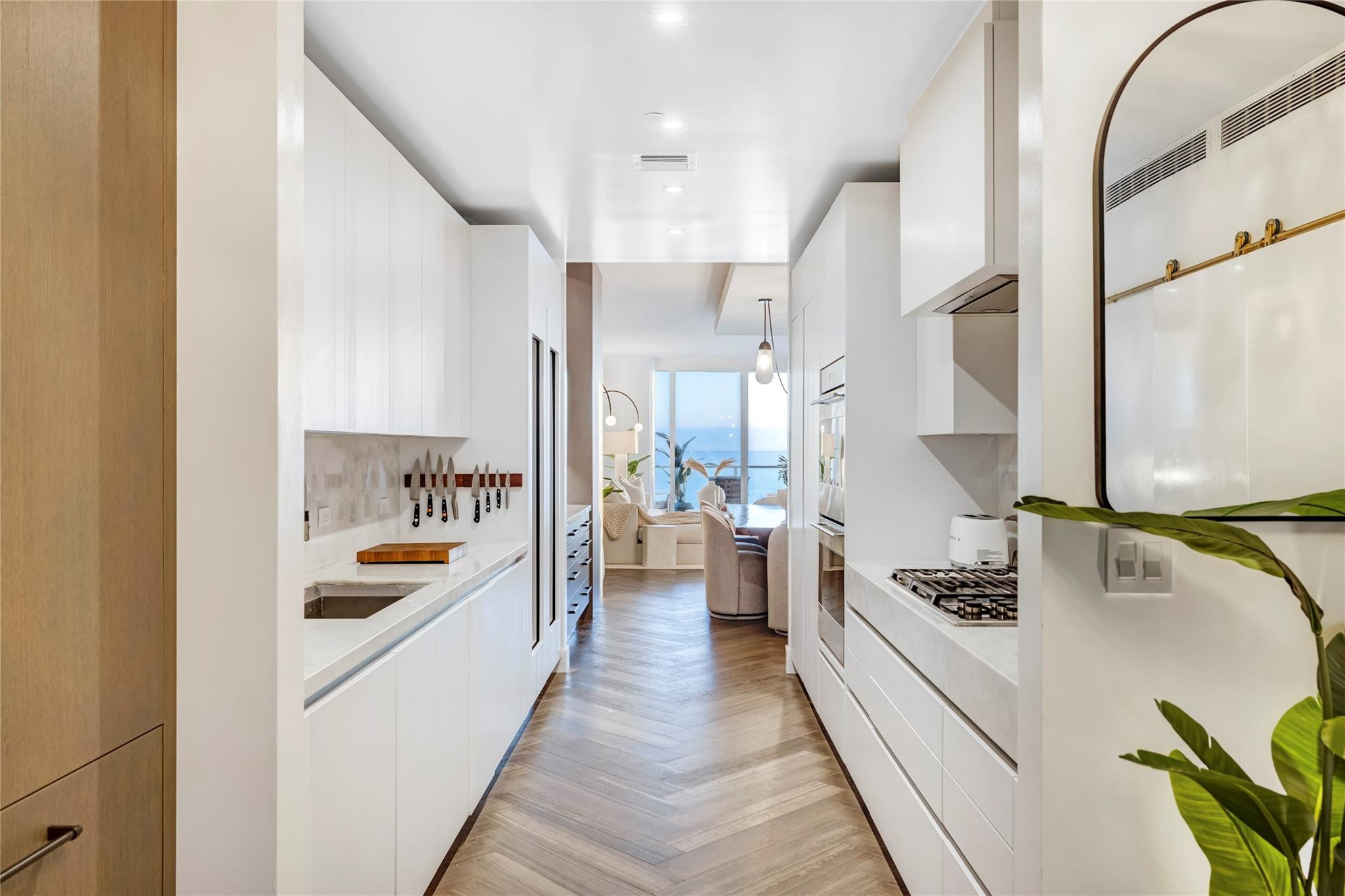 AUBERGE BEACH RESIDENCES - Residential