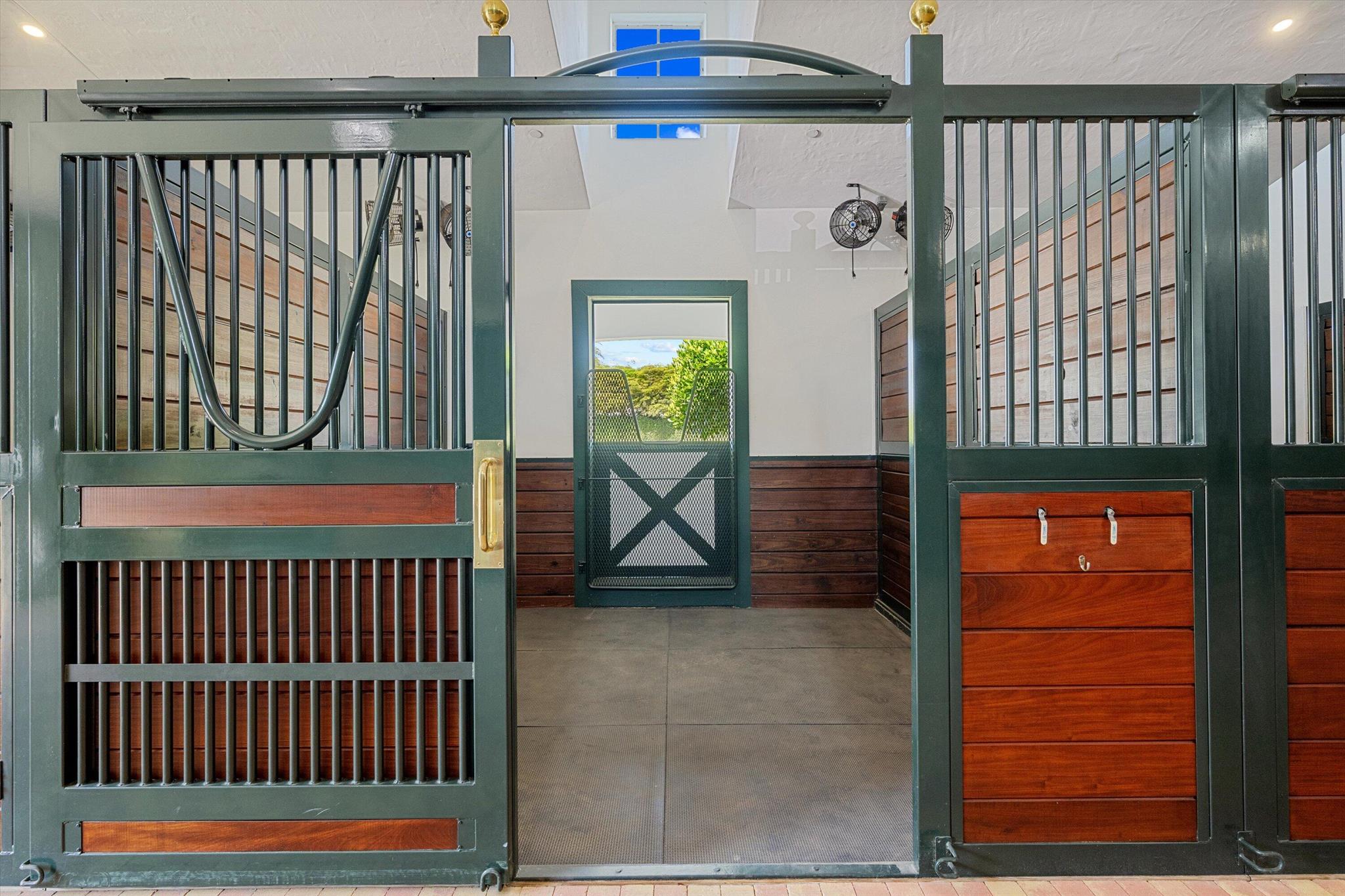 GRAND PRIX FARMS - Residential