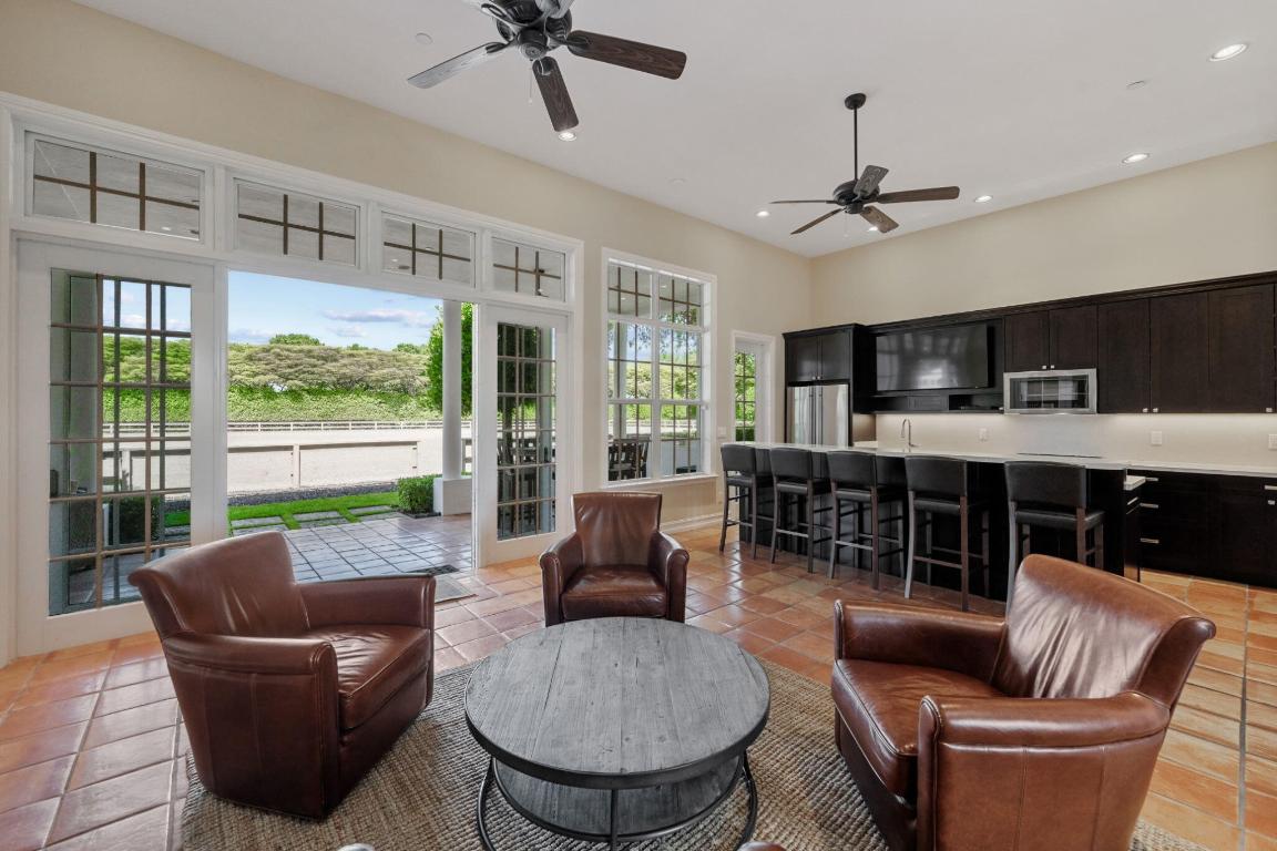 GRAND PRIX FARMS - Residential