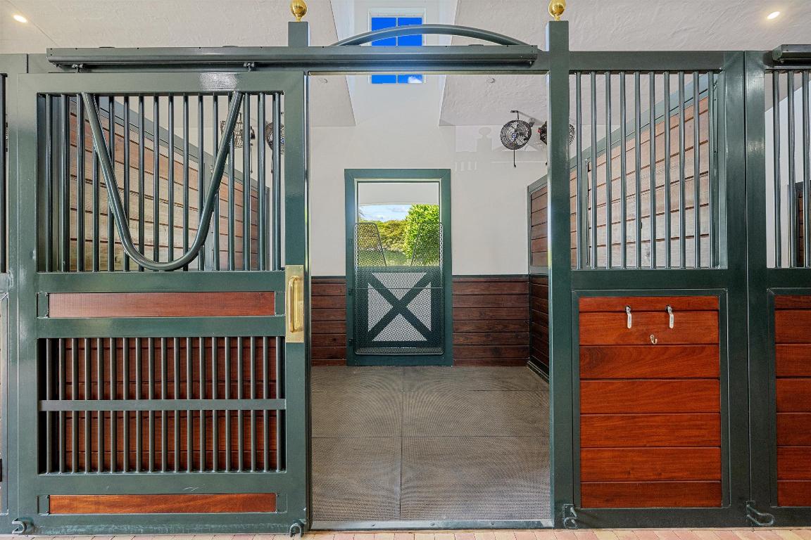 GRAND PRIX FARMS - Residential