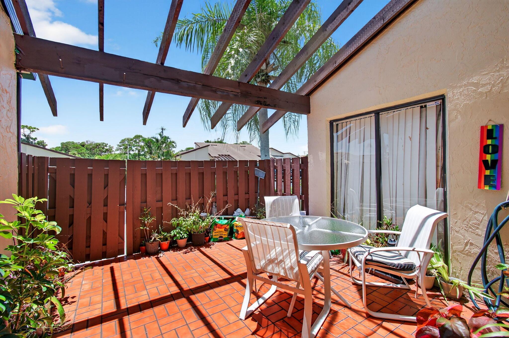 14085 Nesting Way C, Delray Beach, FL, 33484/$220,000 4 14085 Nesting Way C