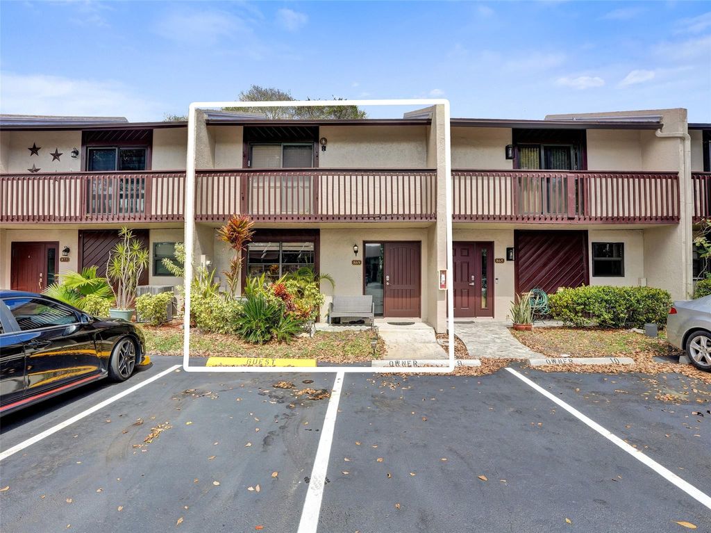 Photo of 869 NW 47th Street, Deerfield Beach, FL 33064 (MLS # F10556858)