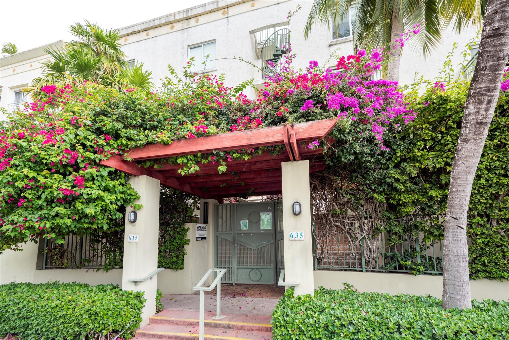 Life is better near the Beach. This is your opportunity to live a few steps from the Beach in the Center of South Beach, with just 30 Villas, you will experience privacy in a spacious setting. This 2 bedroom, 2 bathroom residence features 2 stories with Private Rooftop access to your own terrace where you can enjoy a BBQ grilling area and the most magnificent unobstructed views. JUST CONCLUDED 100K BUILDING RENOVATIONS to include paint, Concrete restoration, plus new pergolas, new tiles throughout property and new landscaping. A more fresh and modern look, see attached Renderings.