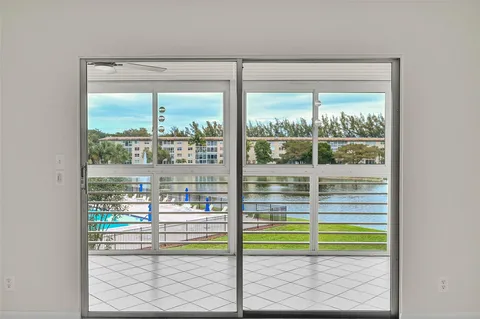 1804 Eleuthera Pt Unit E3, Coconut Creek, FL MLS: F10446820