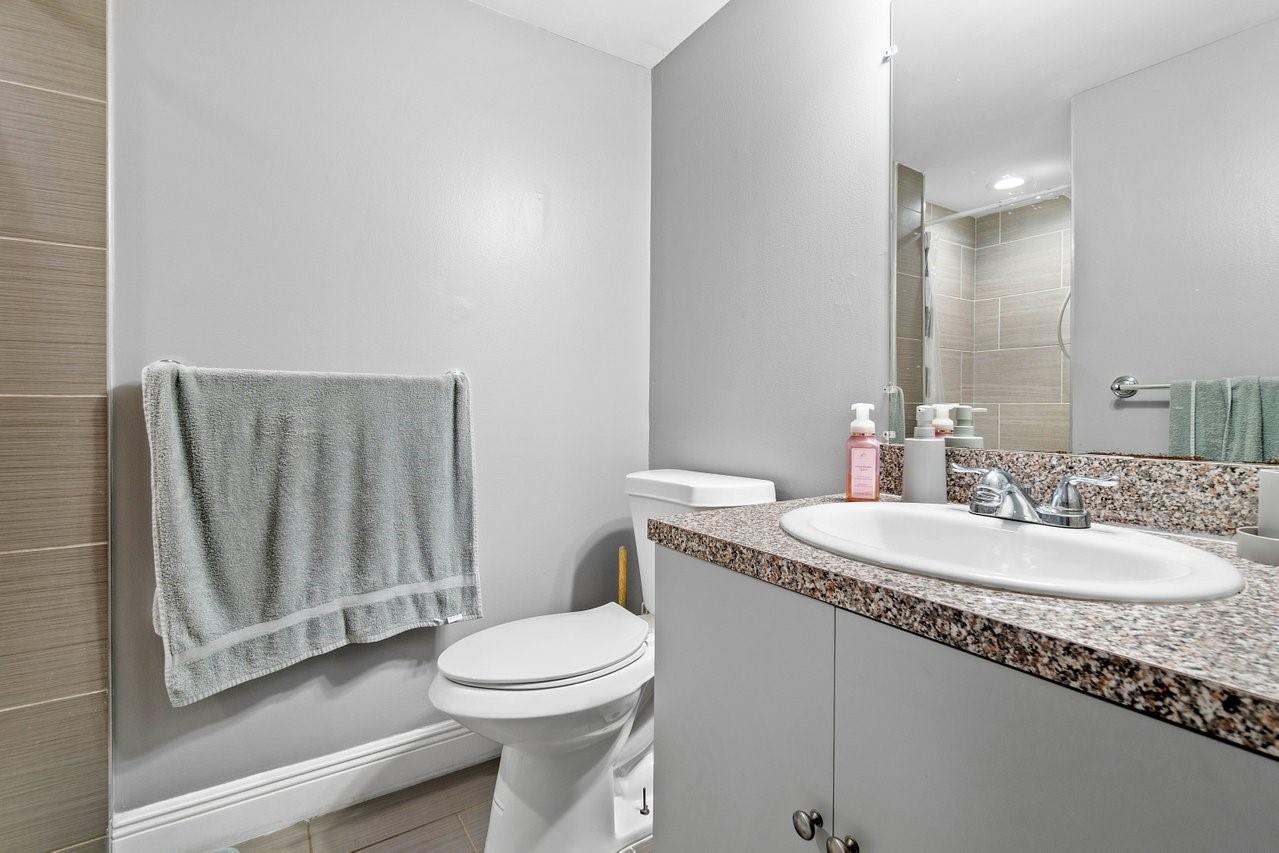 CORAL SPRINGS UNIVERSITY - Residential Lease