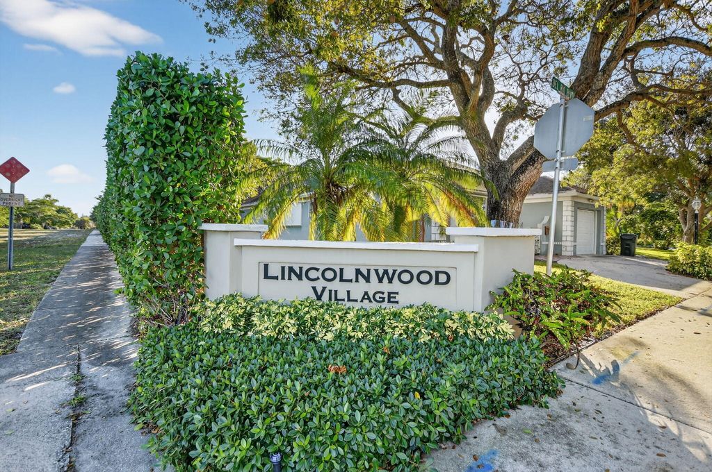 Photo of 501 SW 1st Street, Boca Raton, FL 33432 (MLS # R11141841)