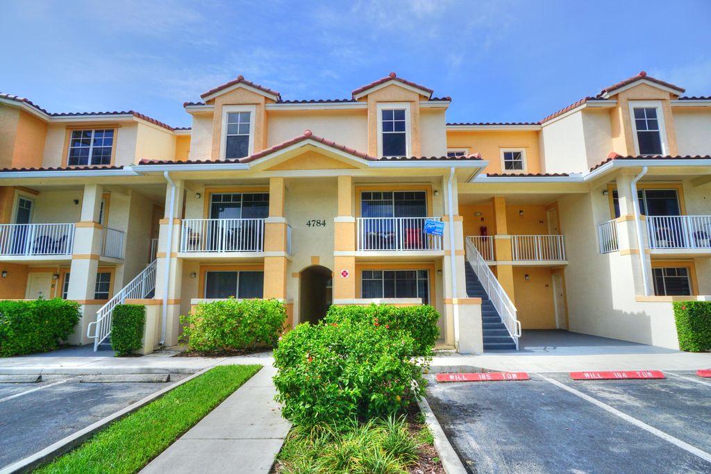 Photo of 4784 S Central Boulevard #15, Jupiter, FL 33458 (MLS # R11025473)
