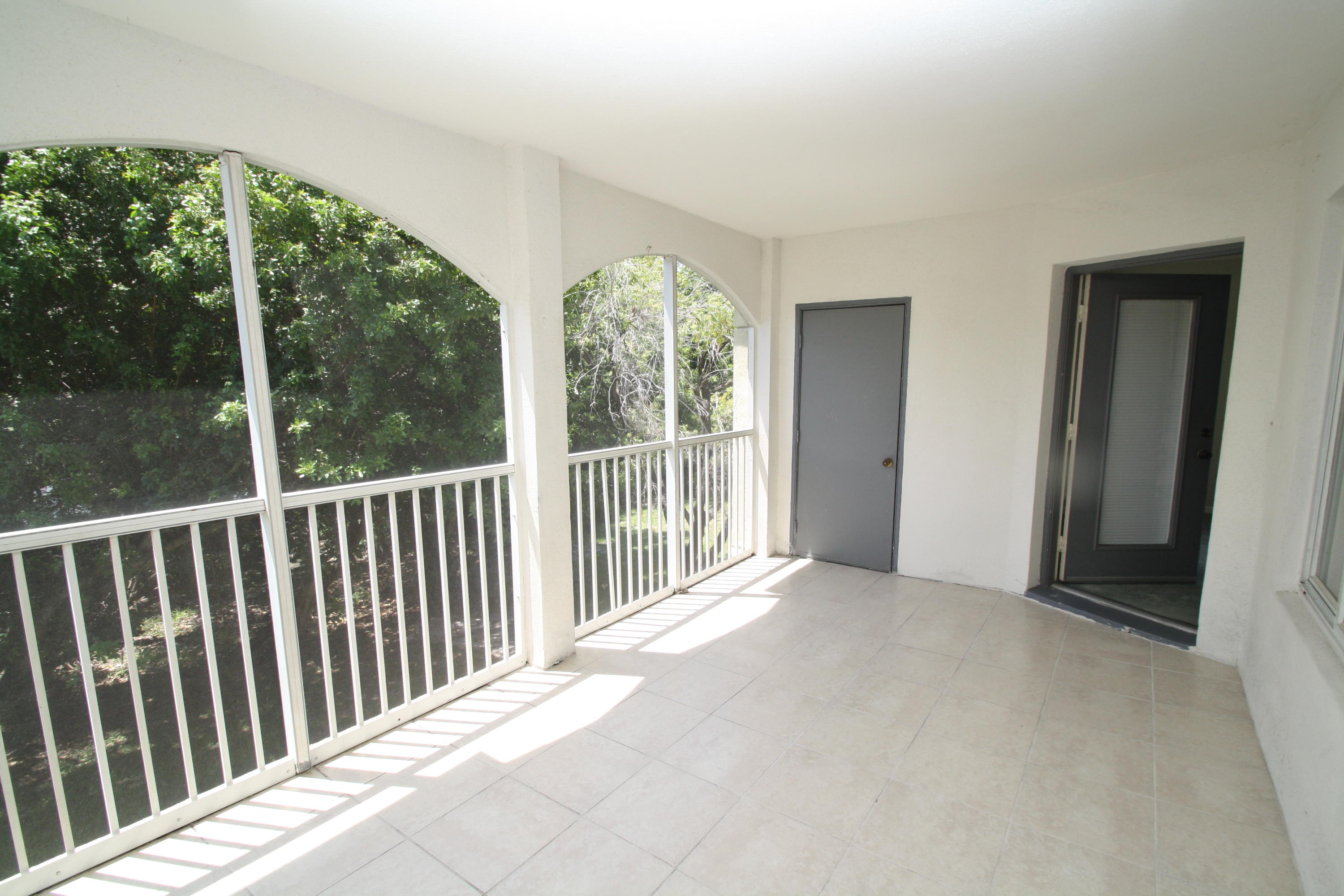CASABLANCA ISLES - Residential Lease