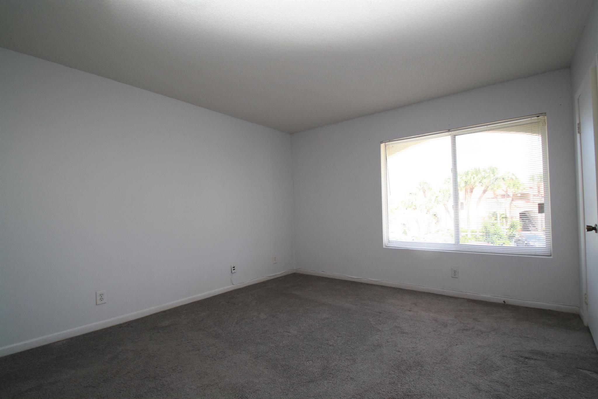 CASABLANCA ISLES - Residential Lease