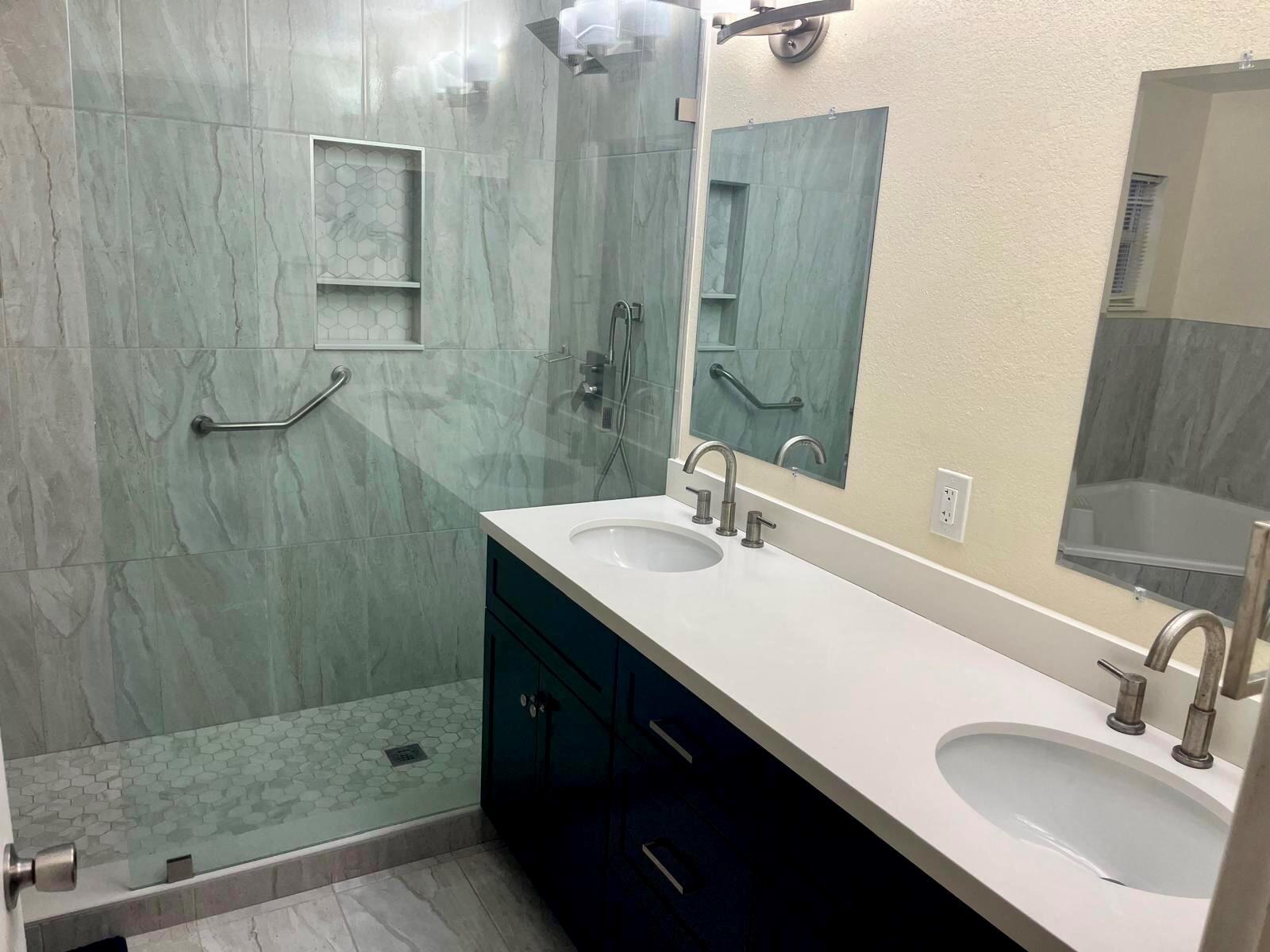 LAKEFIELD OF THE LANDINGS - Residential Lease