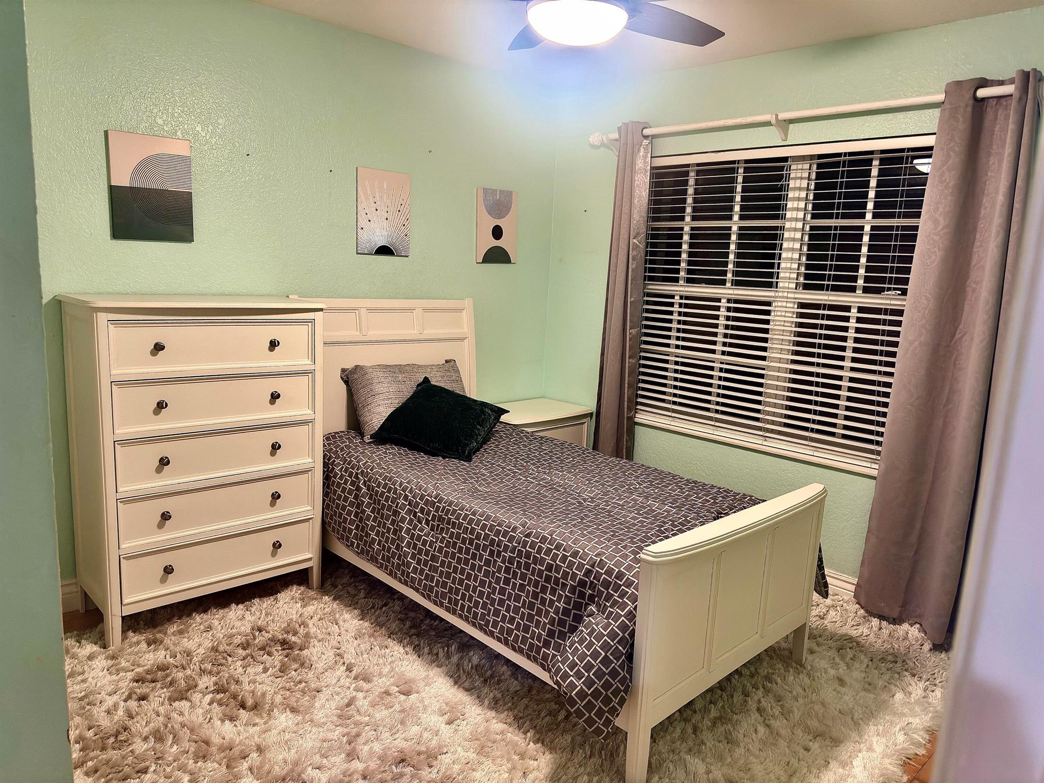 LAKEFIELD OF THE LANDINGS - Residential Lease