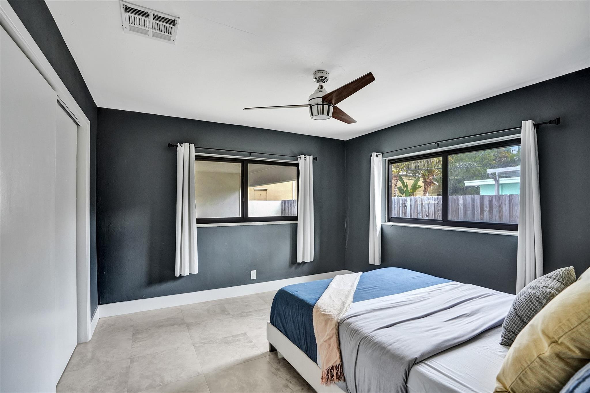 Manor Square 38-47 B - Residential Income