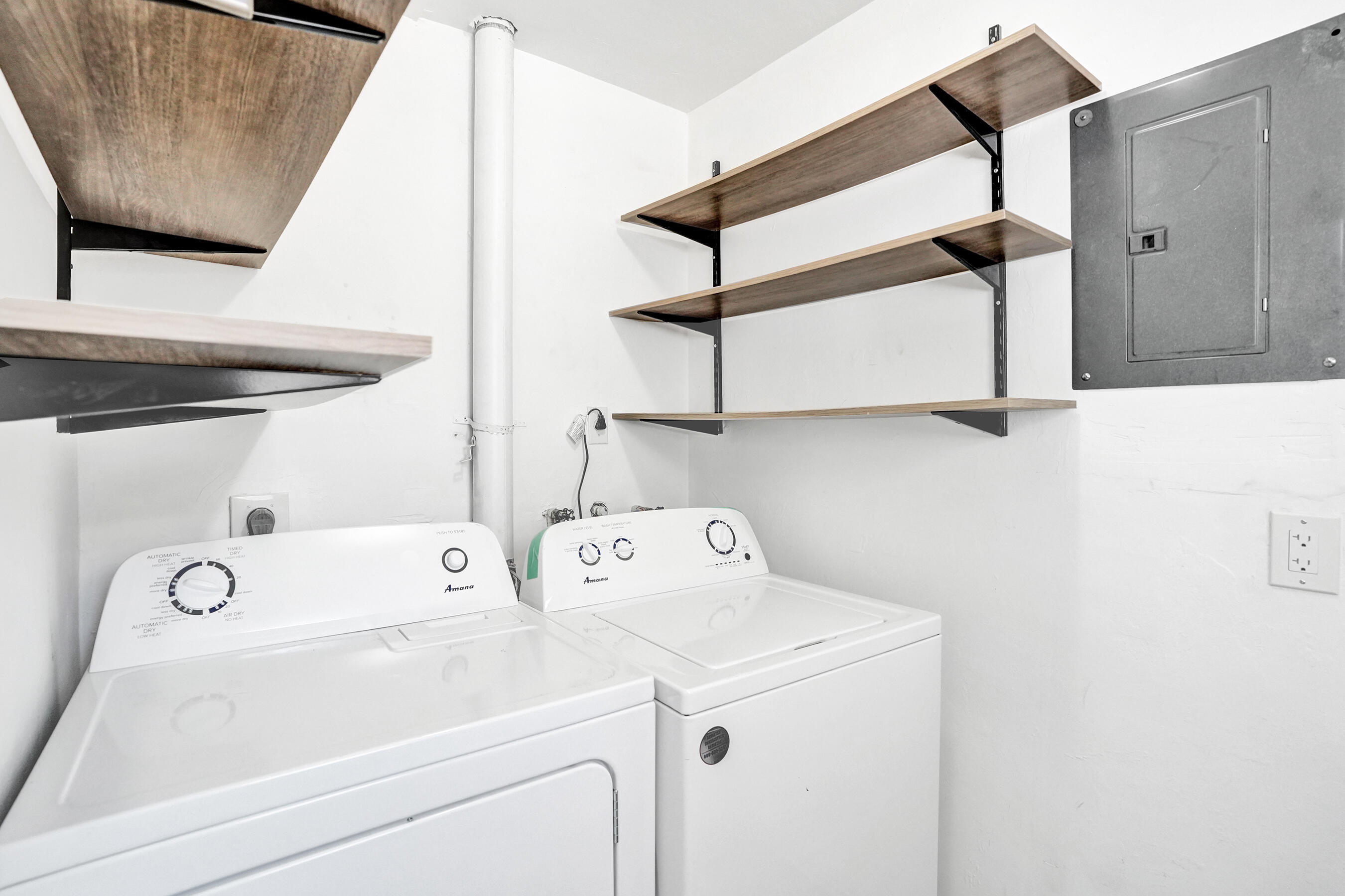 Manor Square 38-47 B - Residential Income