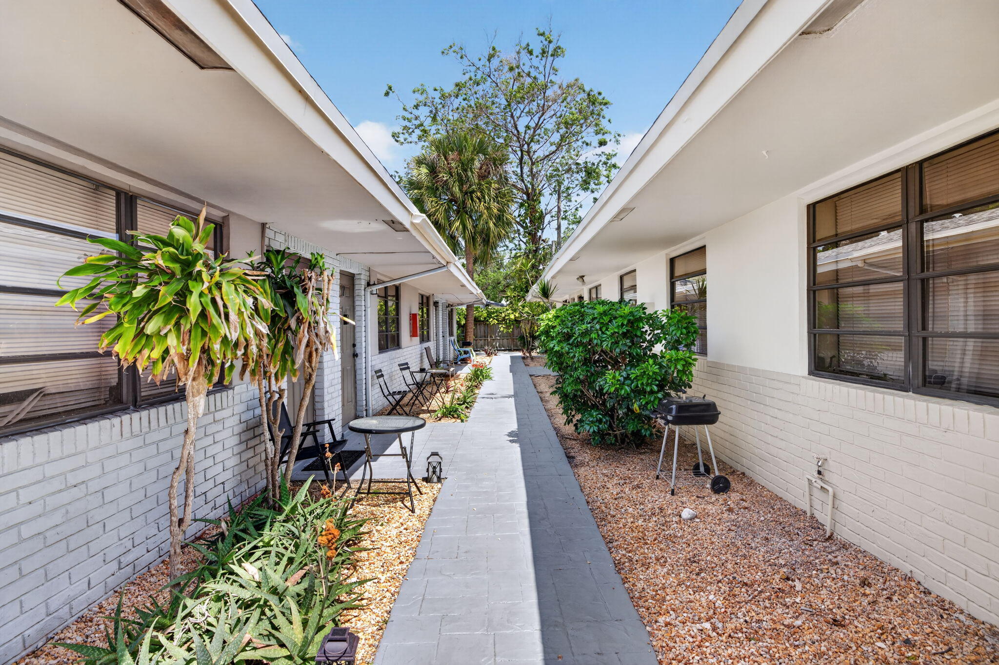 F A BARRETTS SUB OF W1/2 - Residential Lease