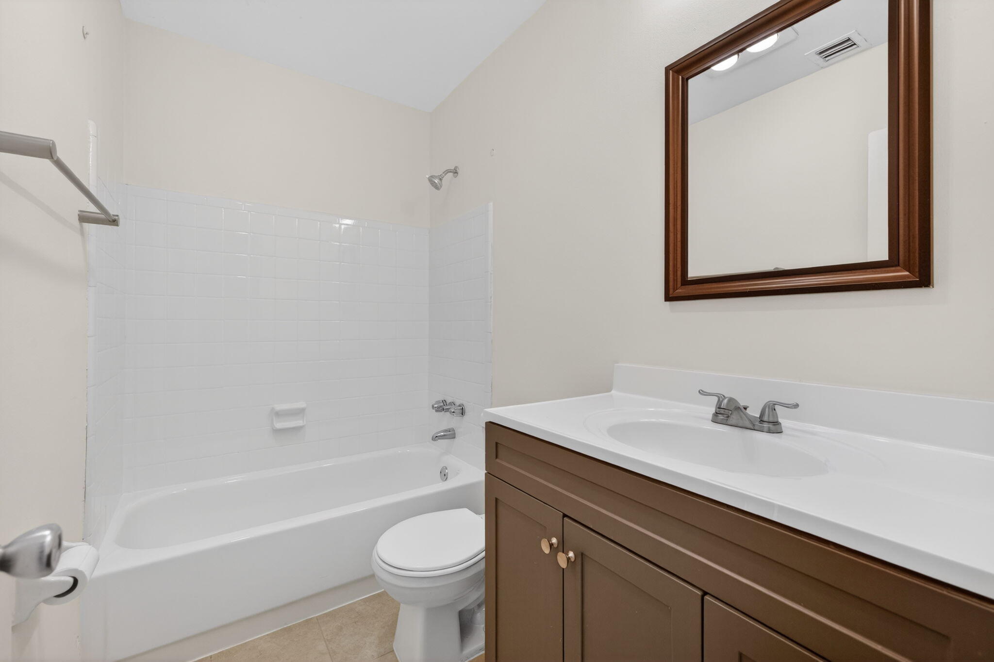 F A BARRETTS SUB OF W1/2 - Residential Lease