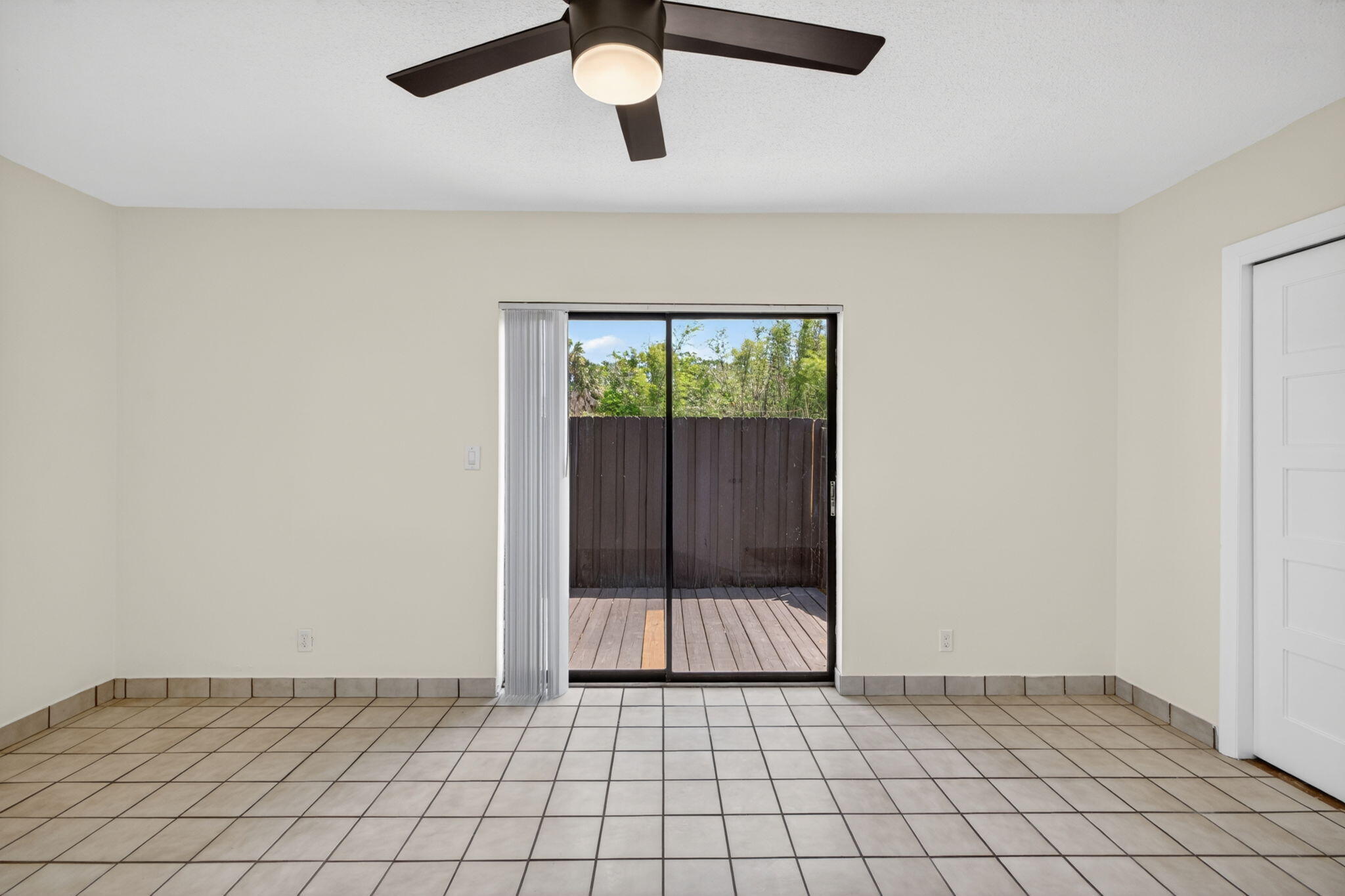 F A BARRETTS SUB OF W1/2 - Residential Lease