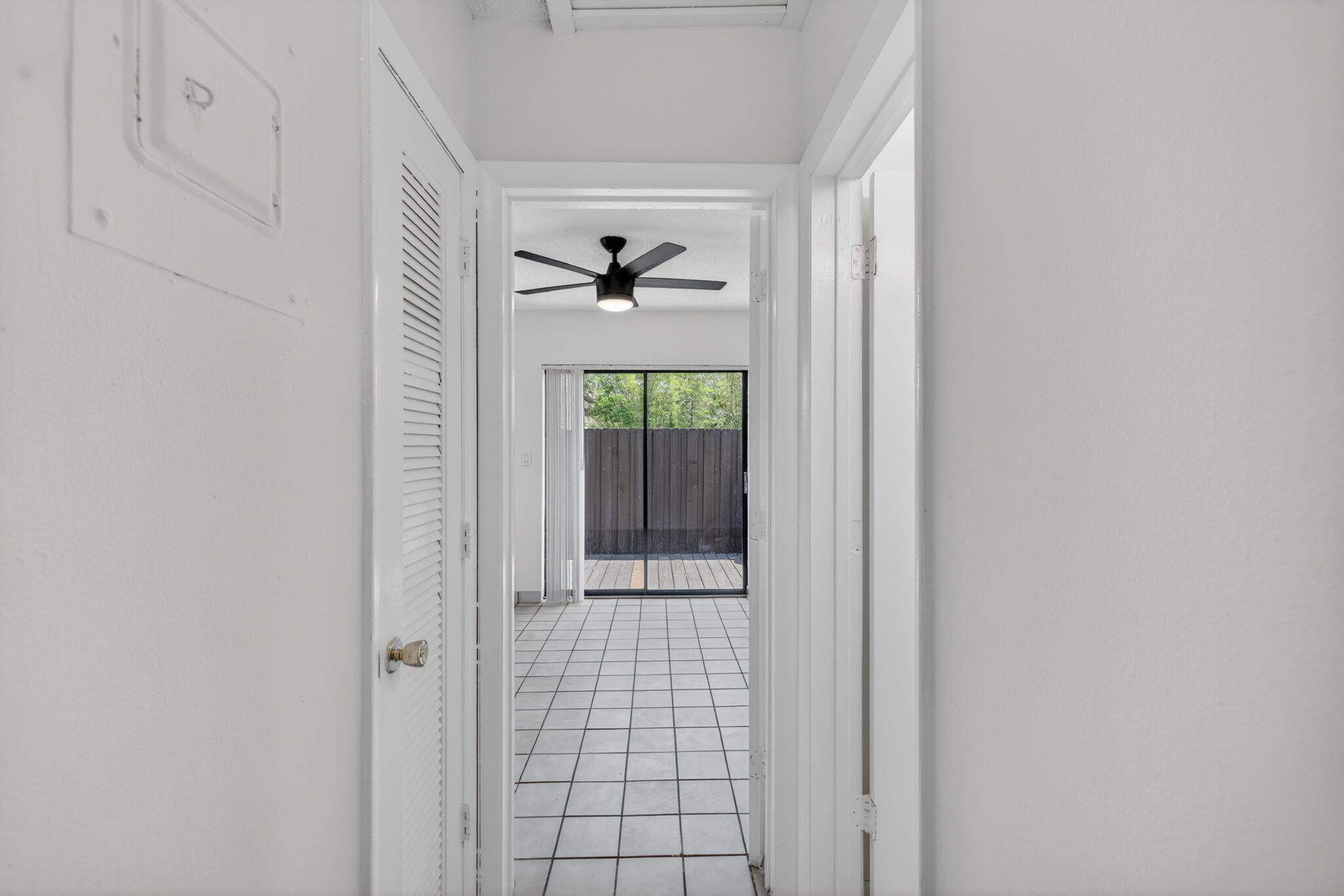 F A BARRETTS SUB OF W1/2 - Residential Lease