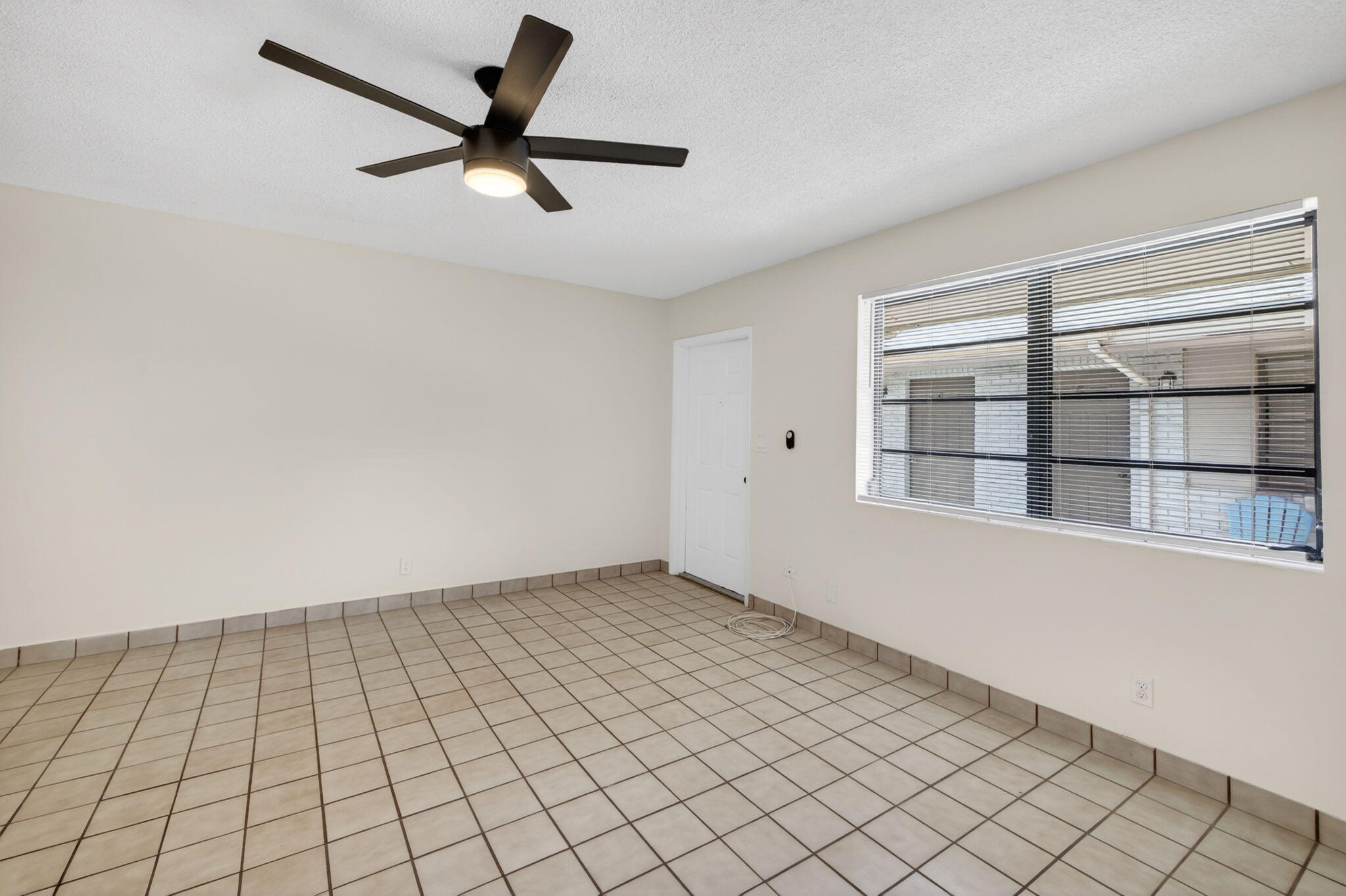F A BARRETTS SUB OF W1/2 - Residential Lease