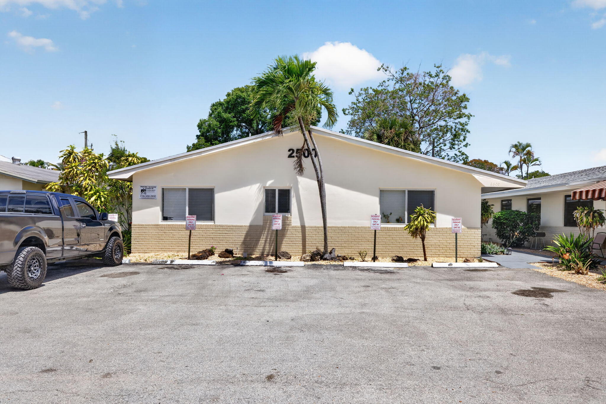 F A BARRETTS SUB OF W1/2 - Residential Lease
