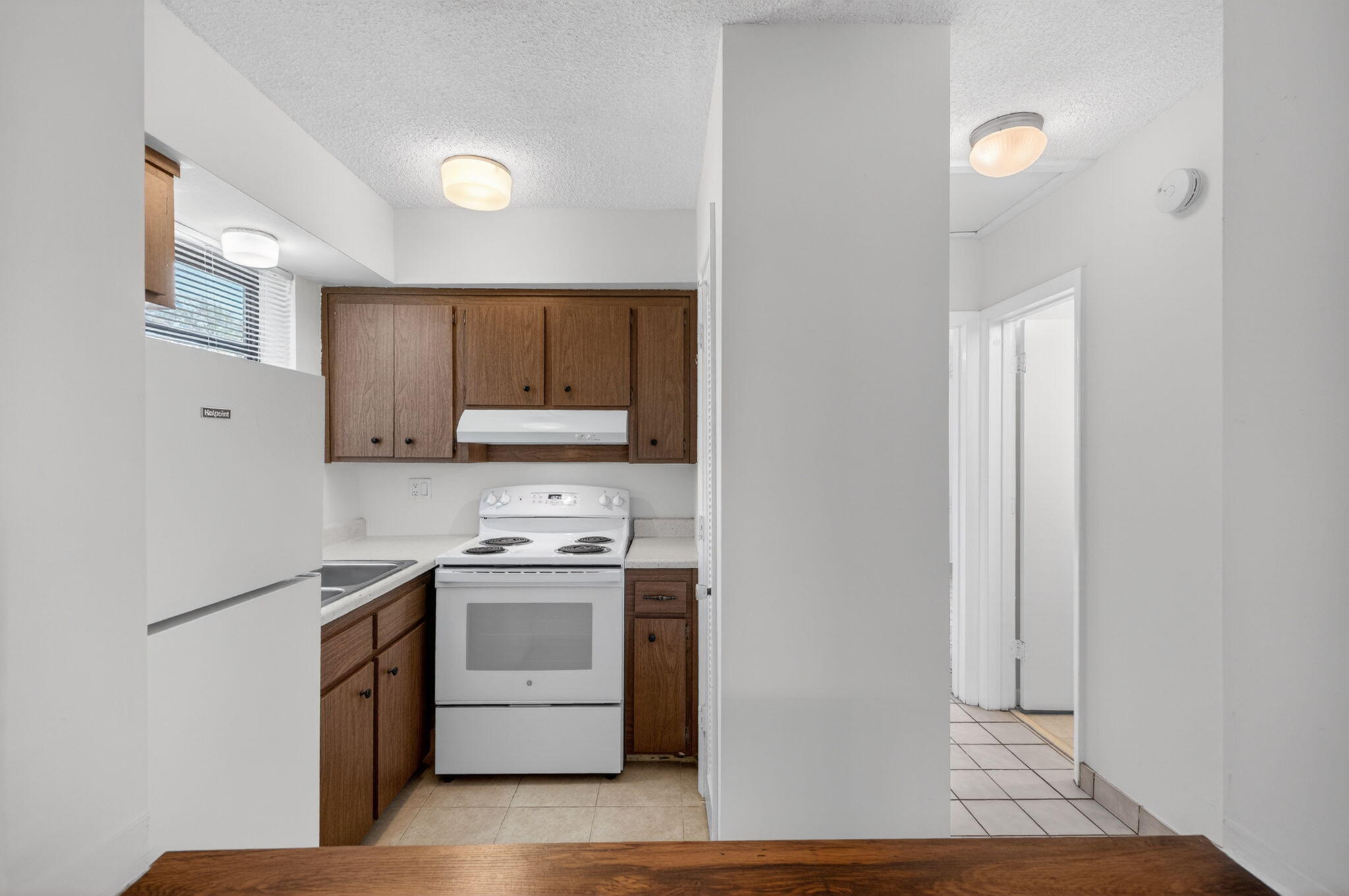 F A BARRETTS SUB OF W1/2 - Residential Lease