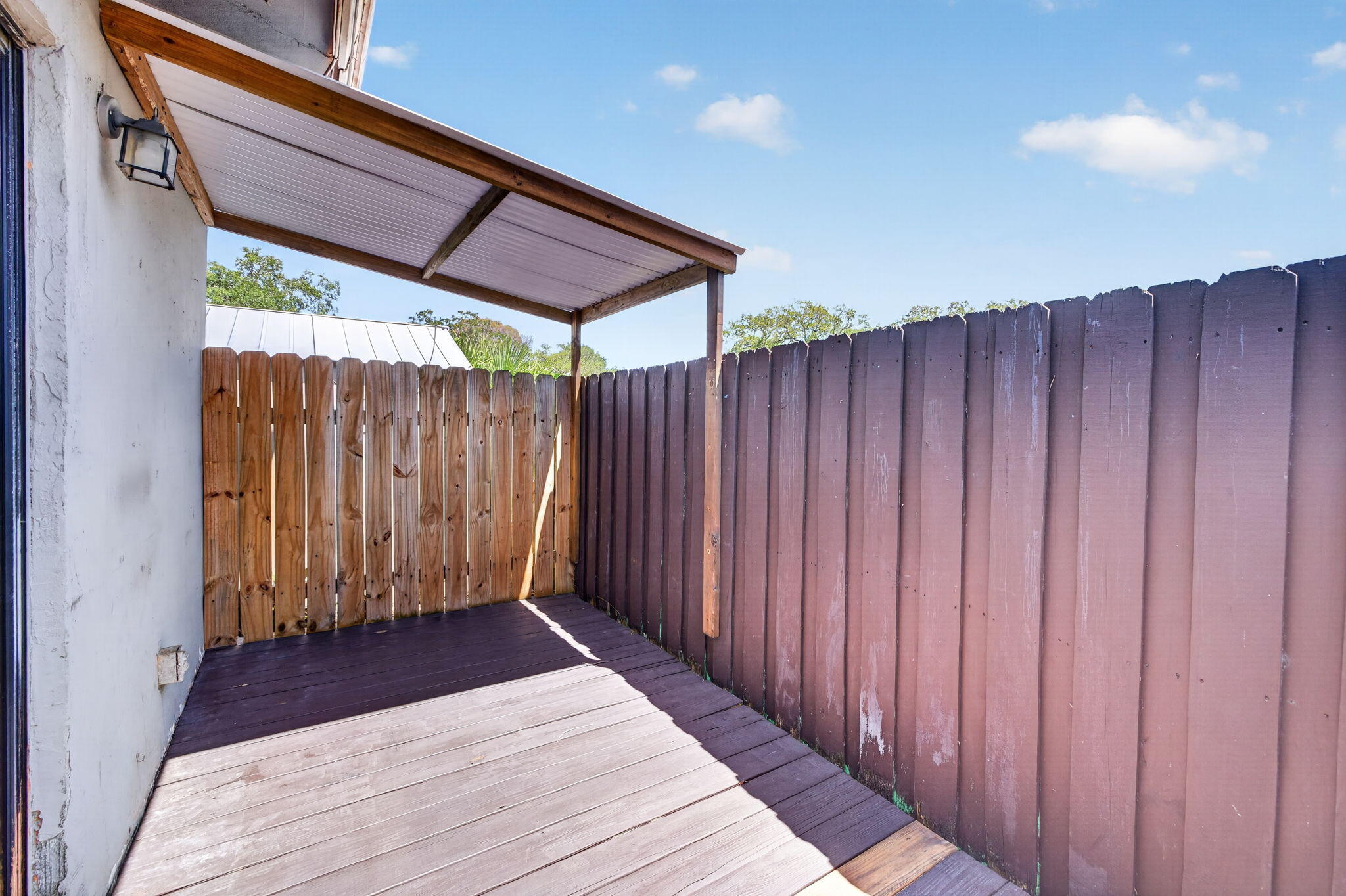 F A BARRETTS SUB OF W1/2 - Residential Lease